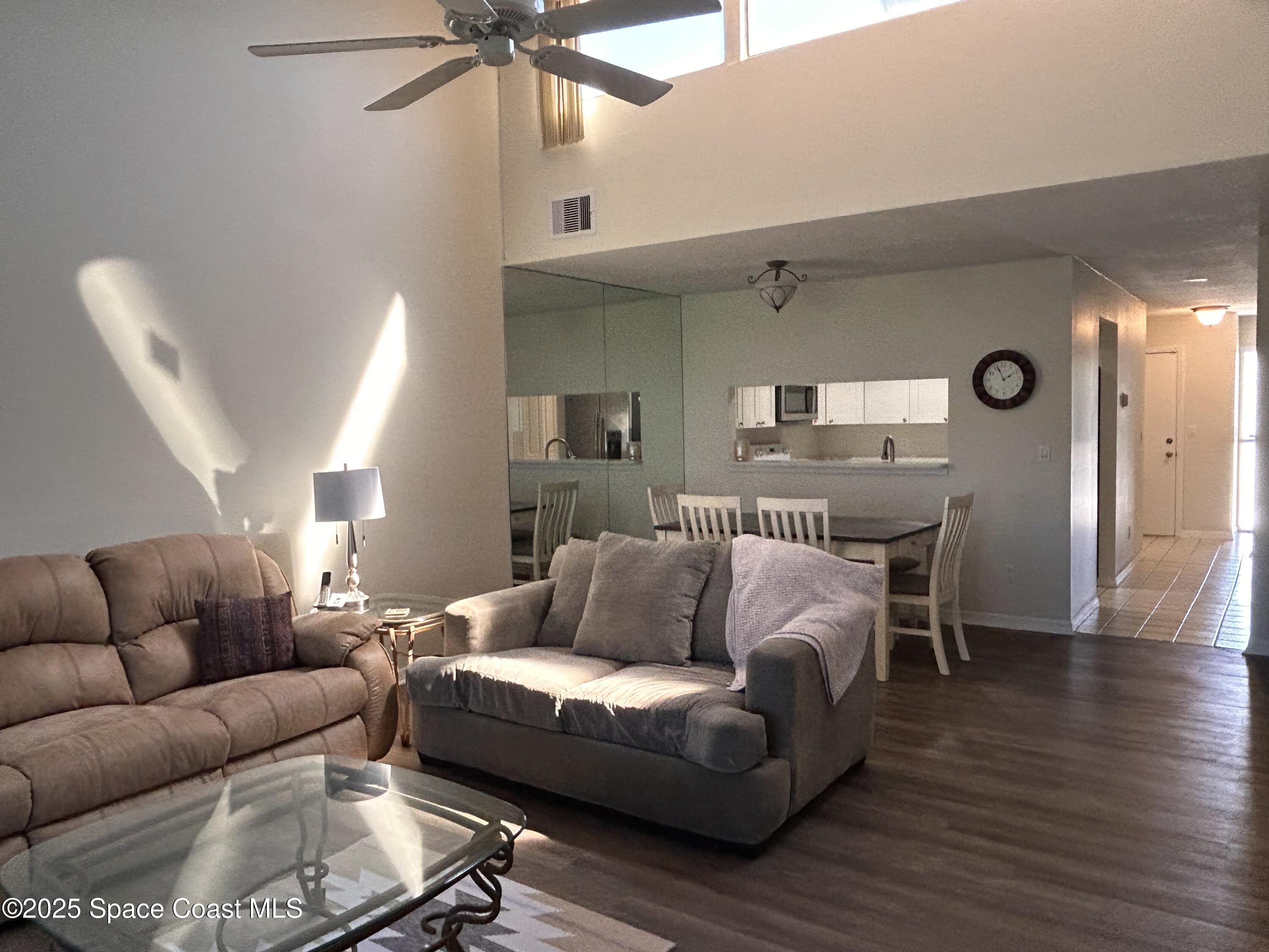 426 Hawthorne Court