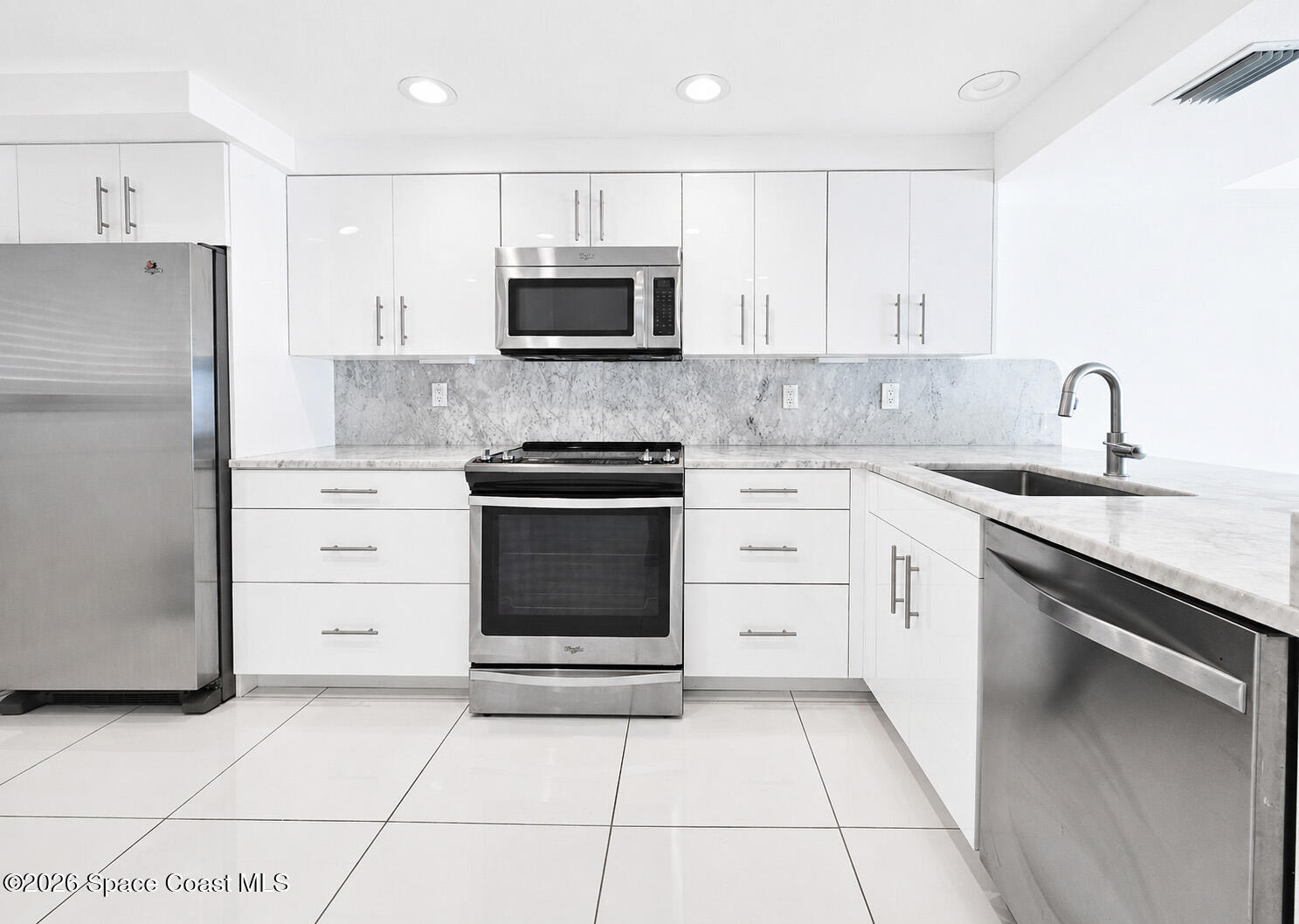 3060 N Atlantic Avenue 406