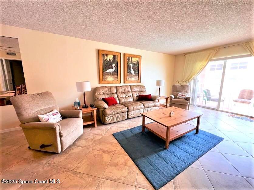 10 Sunflower Street 27