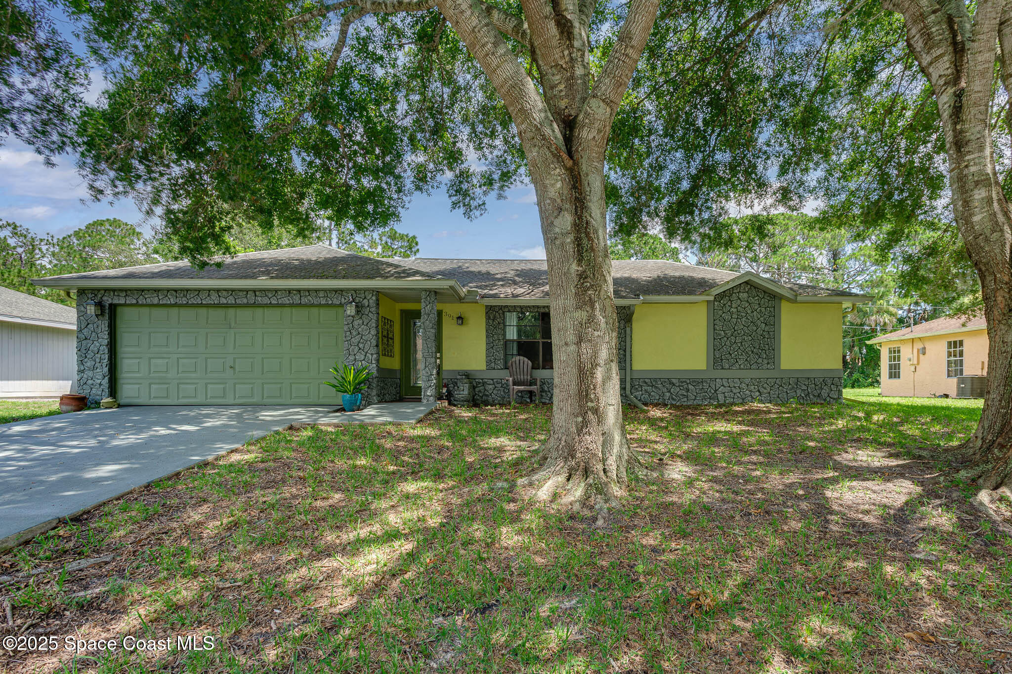 391 Abello Road SE
