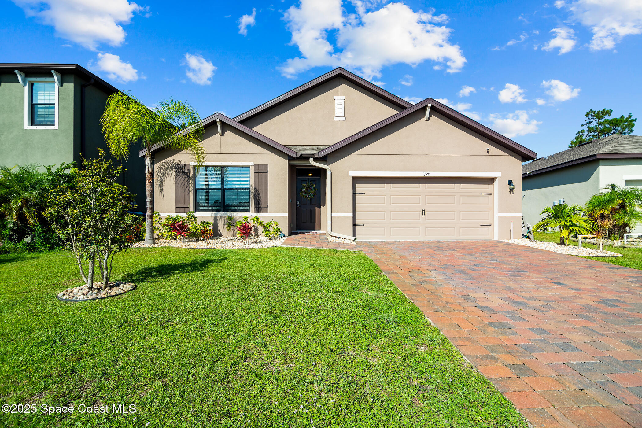 820 Old Country Road SE