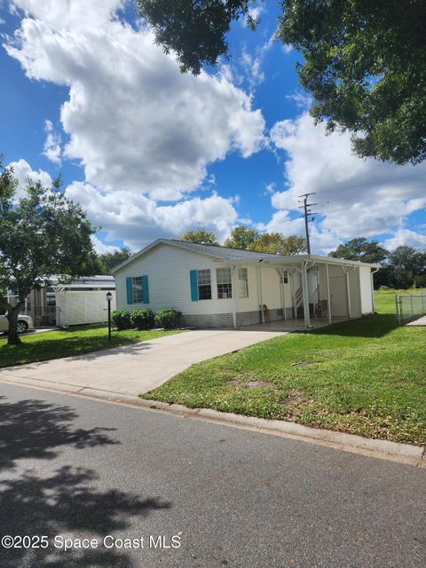 1055 Wren Circle Barefoot Bay FL 32976