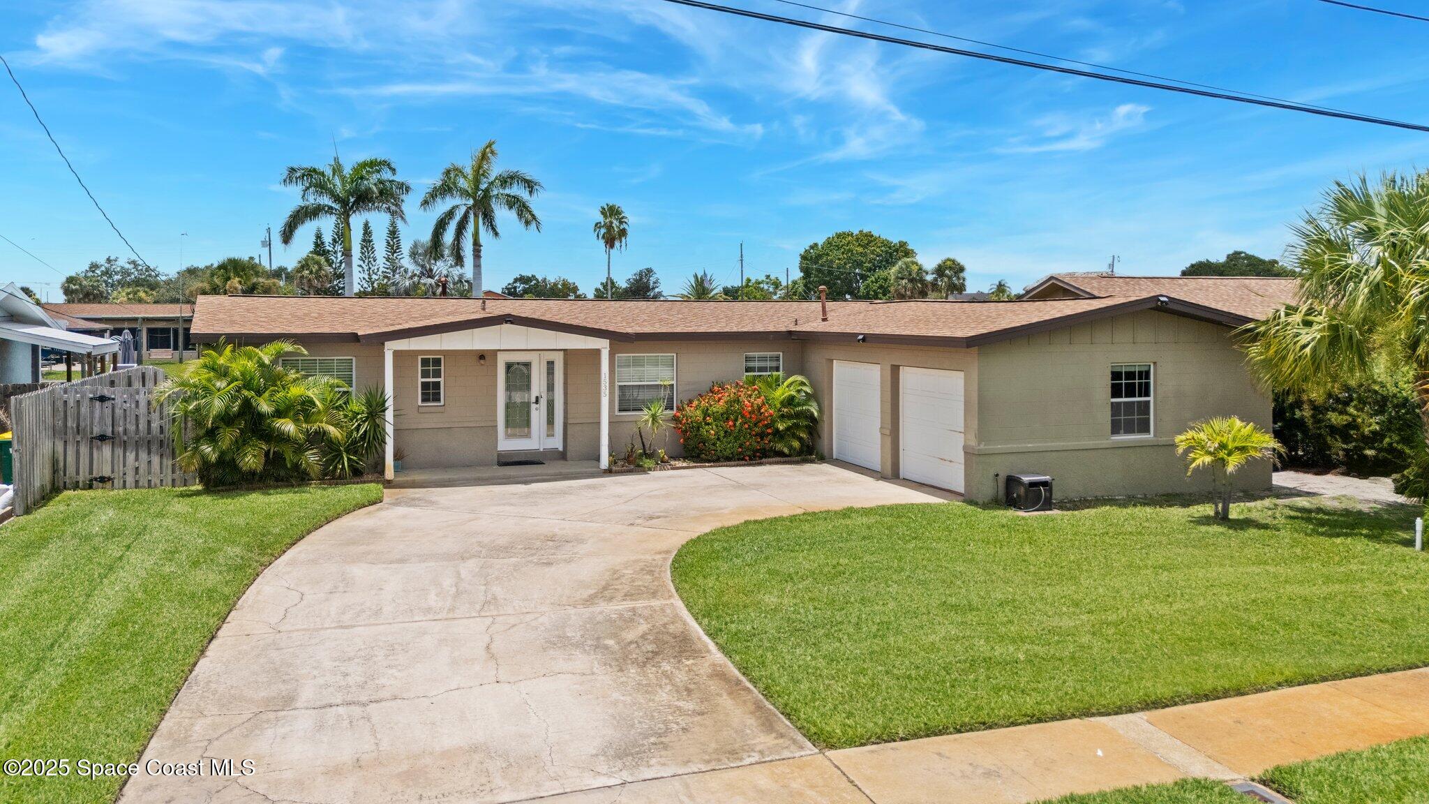 1535 Salmon Street