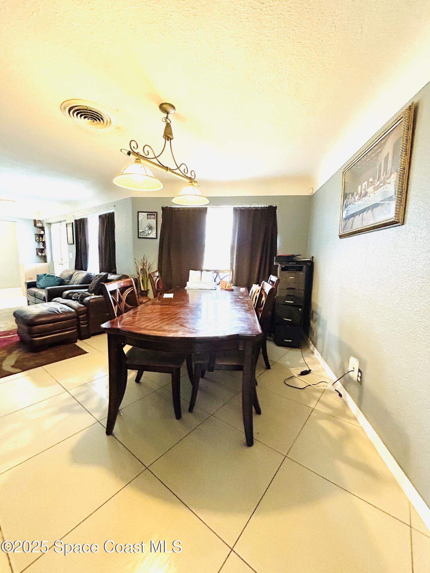 2753 Pine Ridge Drive