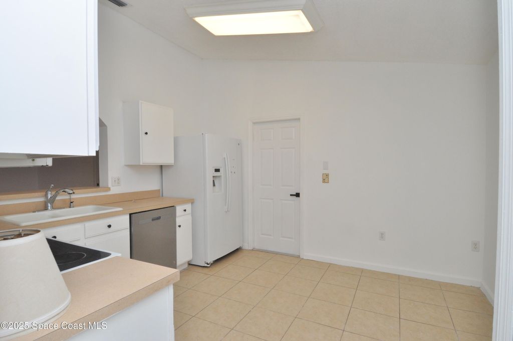 Photo of 854 Reading Street SE, Palm Bay, FL 32909 (MLS # 1055627)
