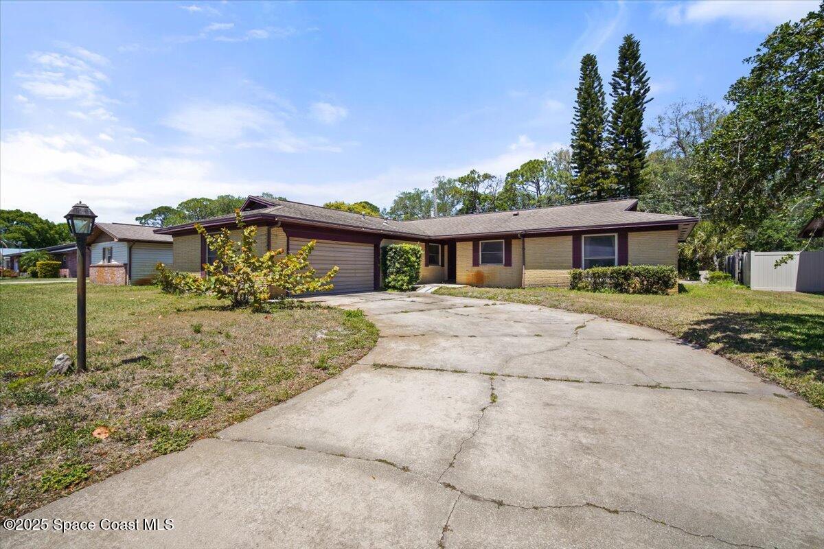4318 Lantern Drive