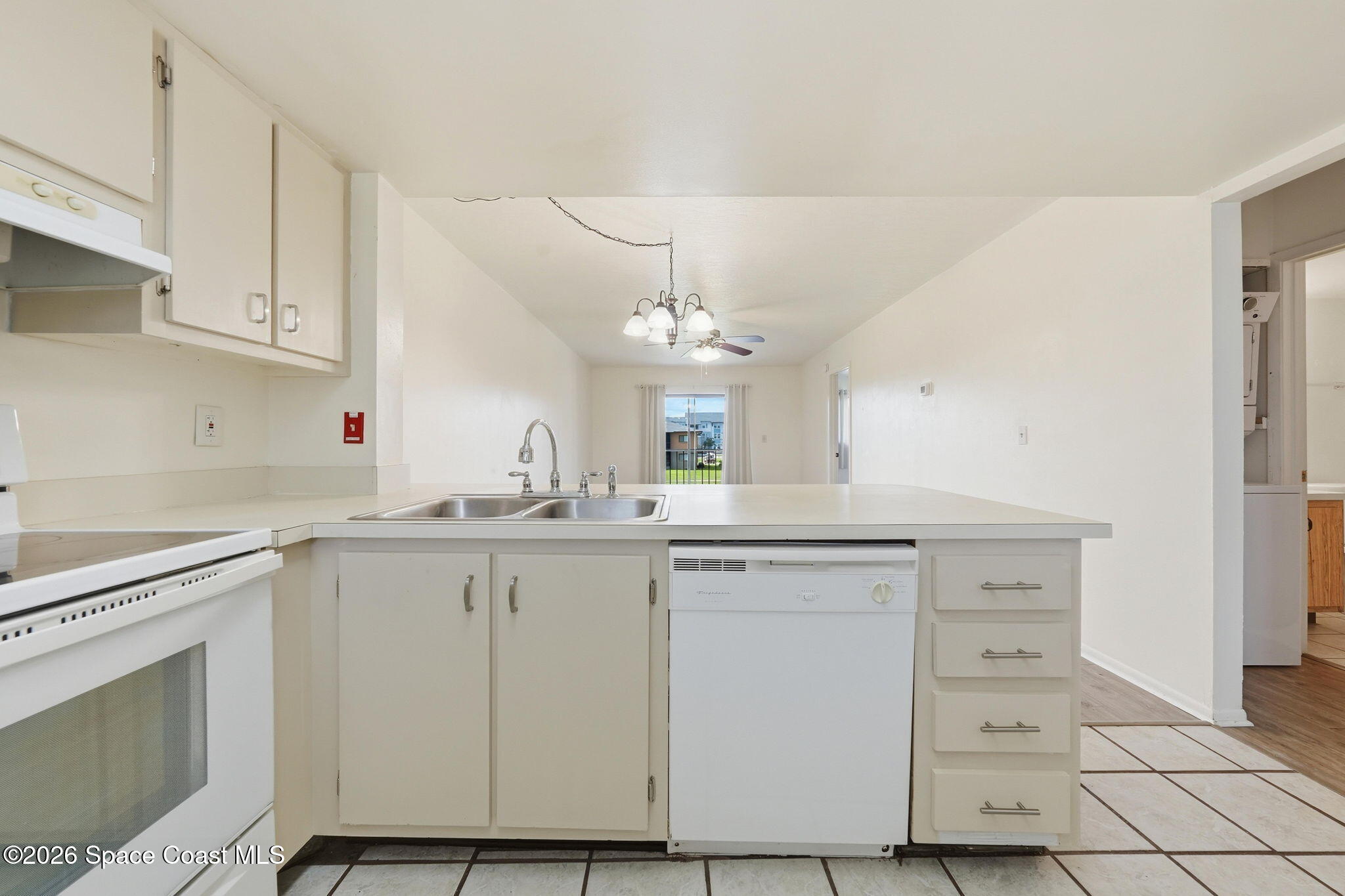 1710 University Lane 406