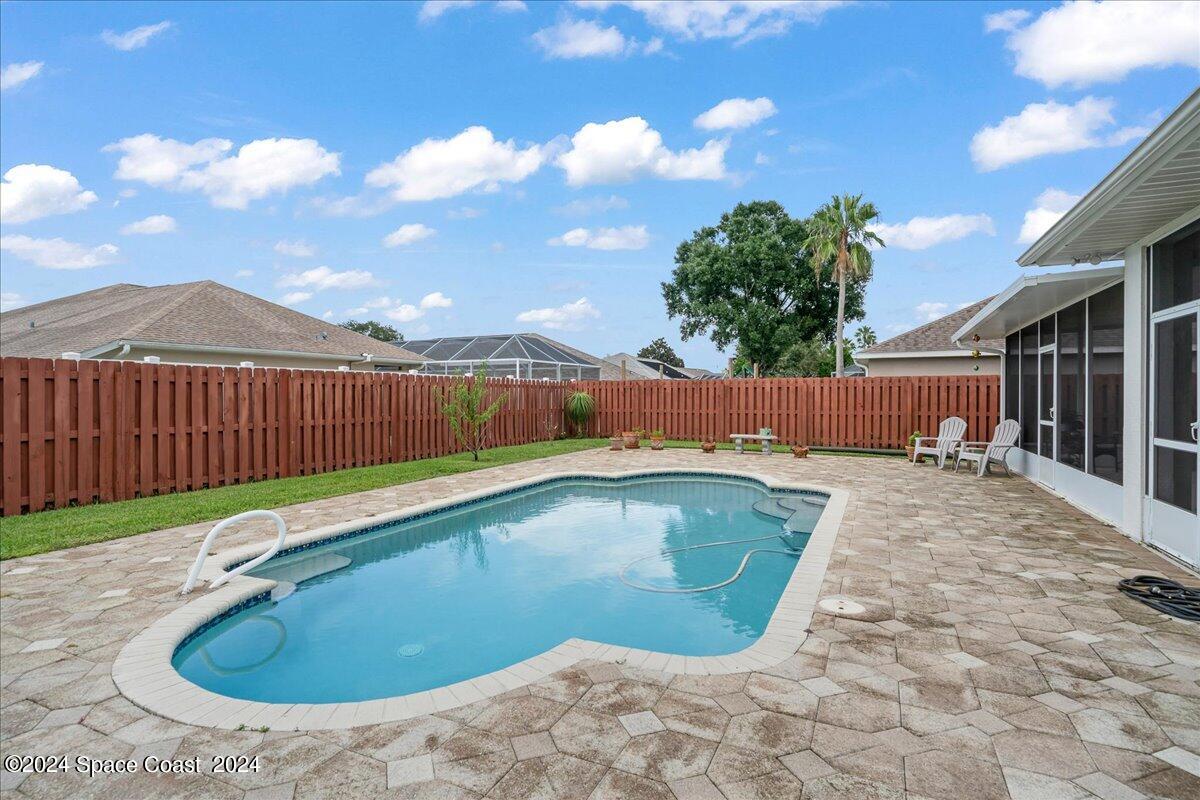 842 Blackbird Court