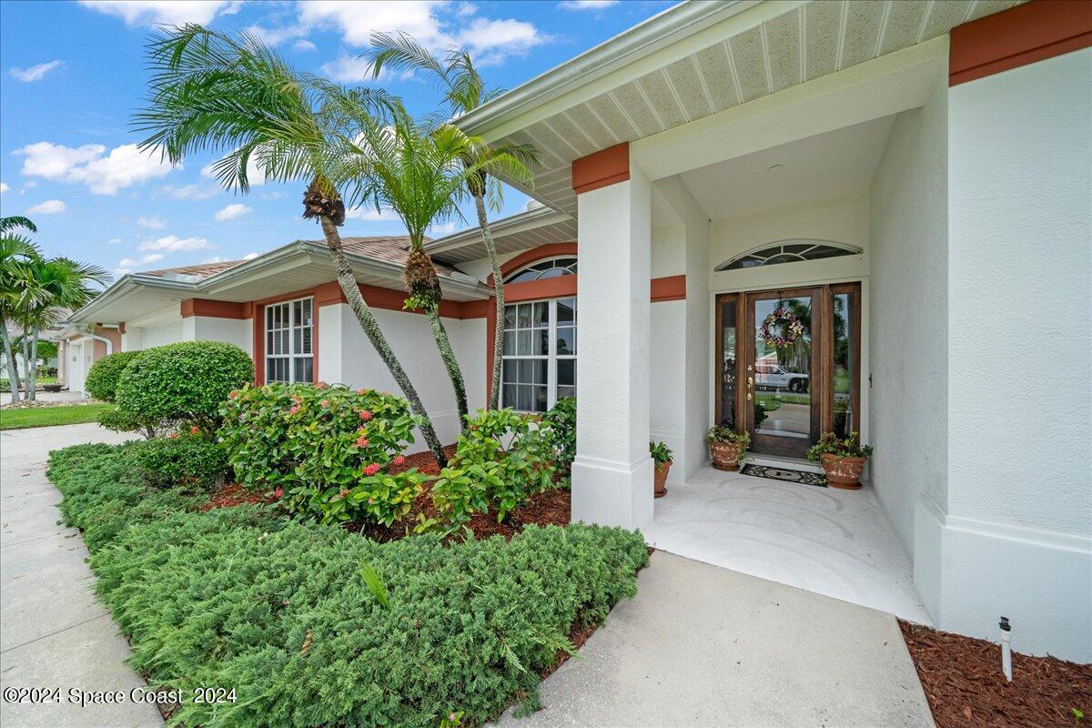 842 Blackbird Court