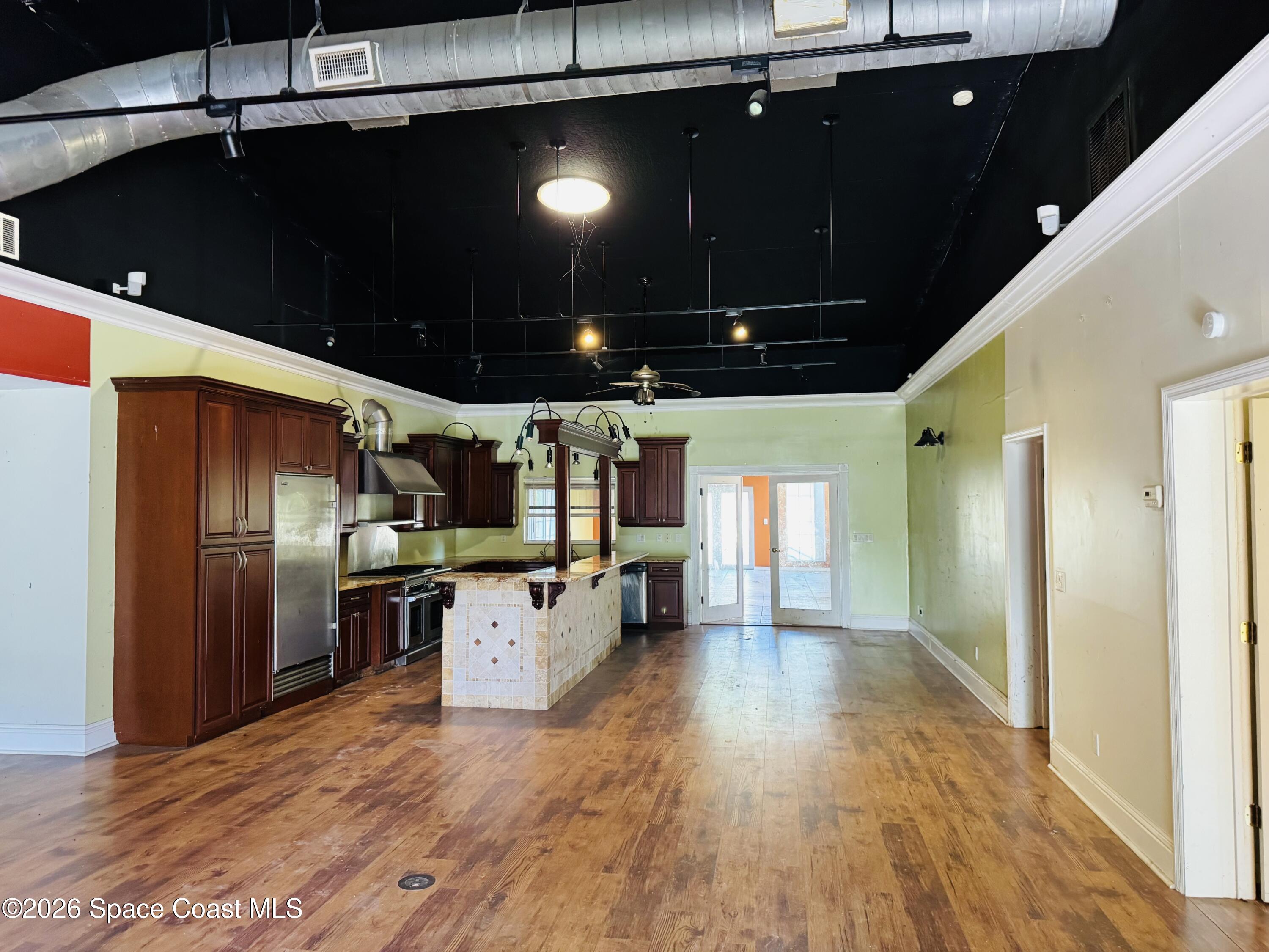 2540 Sikes Lane