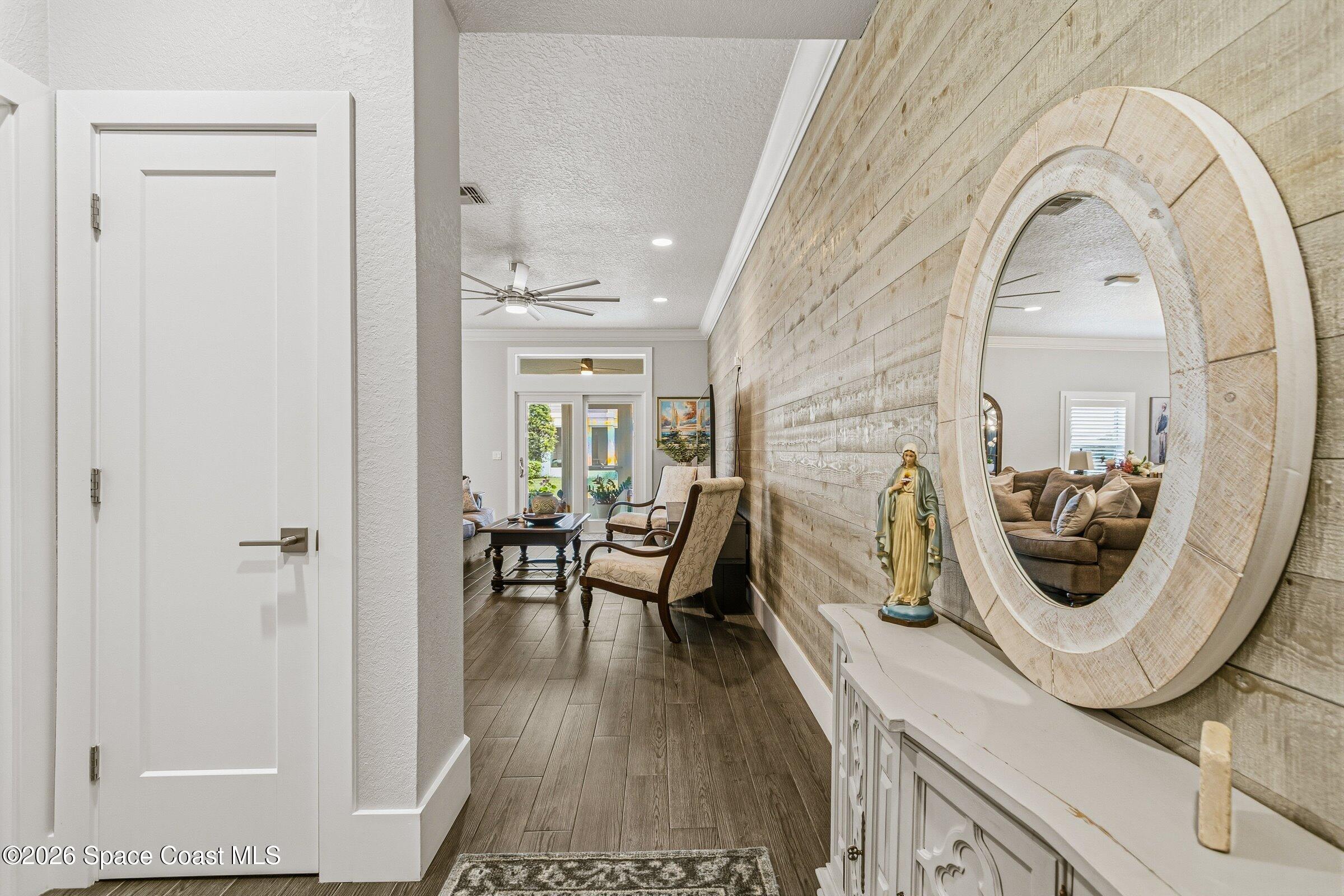 1375 Isabella Drive 104
