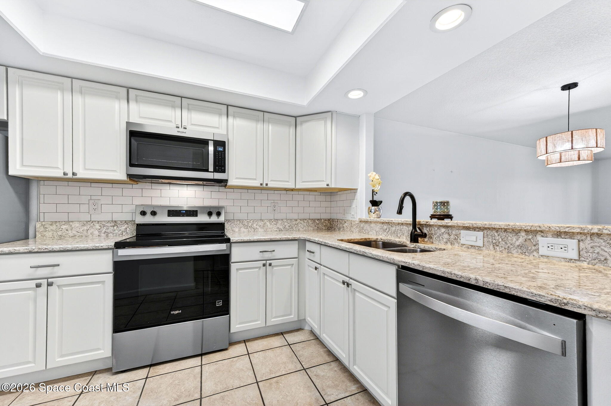 255 Paradise Boulevard 14