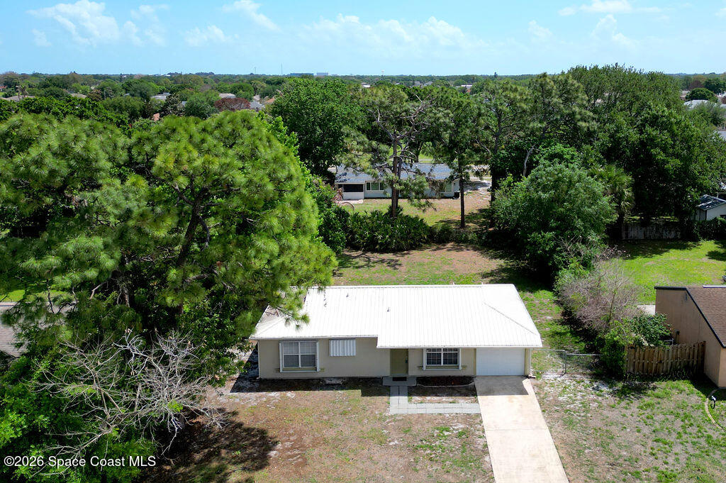 1097 Galty Circle NE