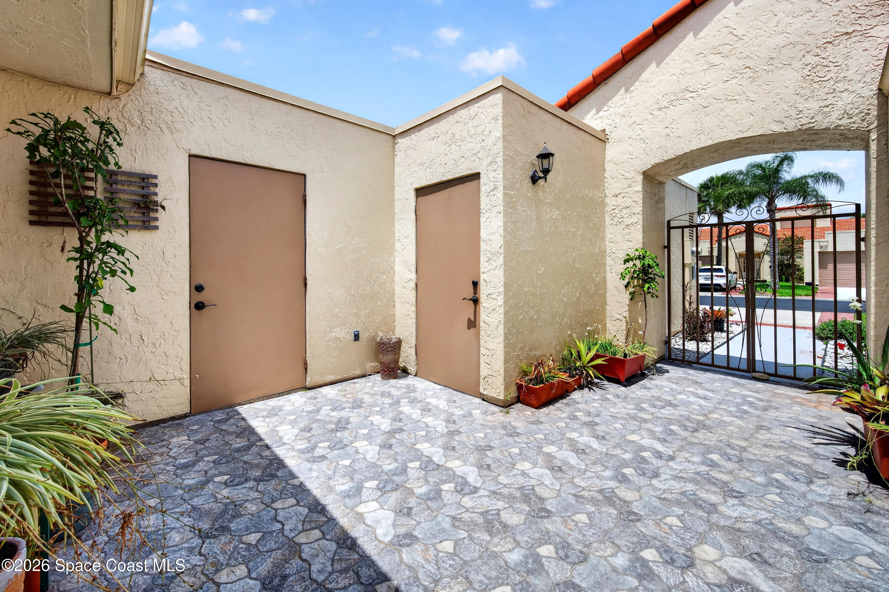 733 Green Valley Lane