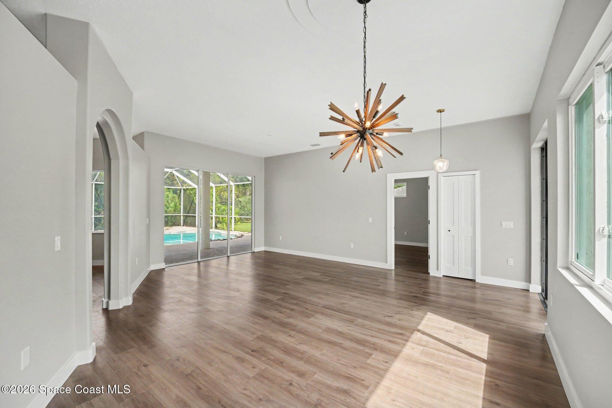 671 Hurst Road NE