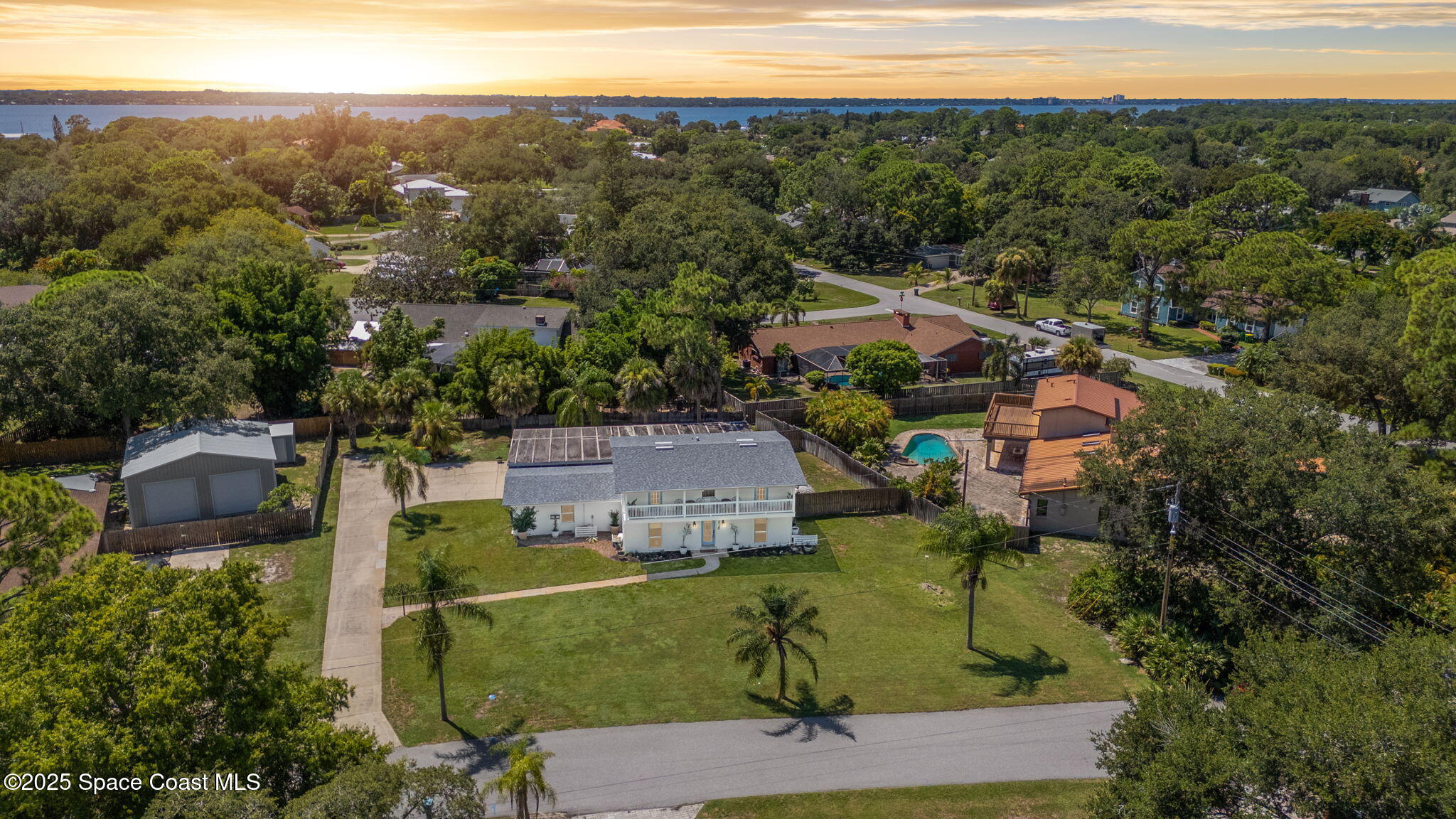 2120 Coconut Lane