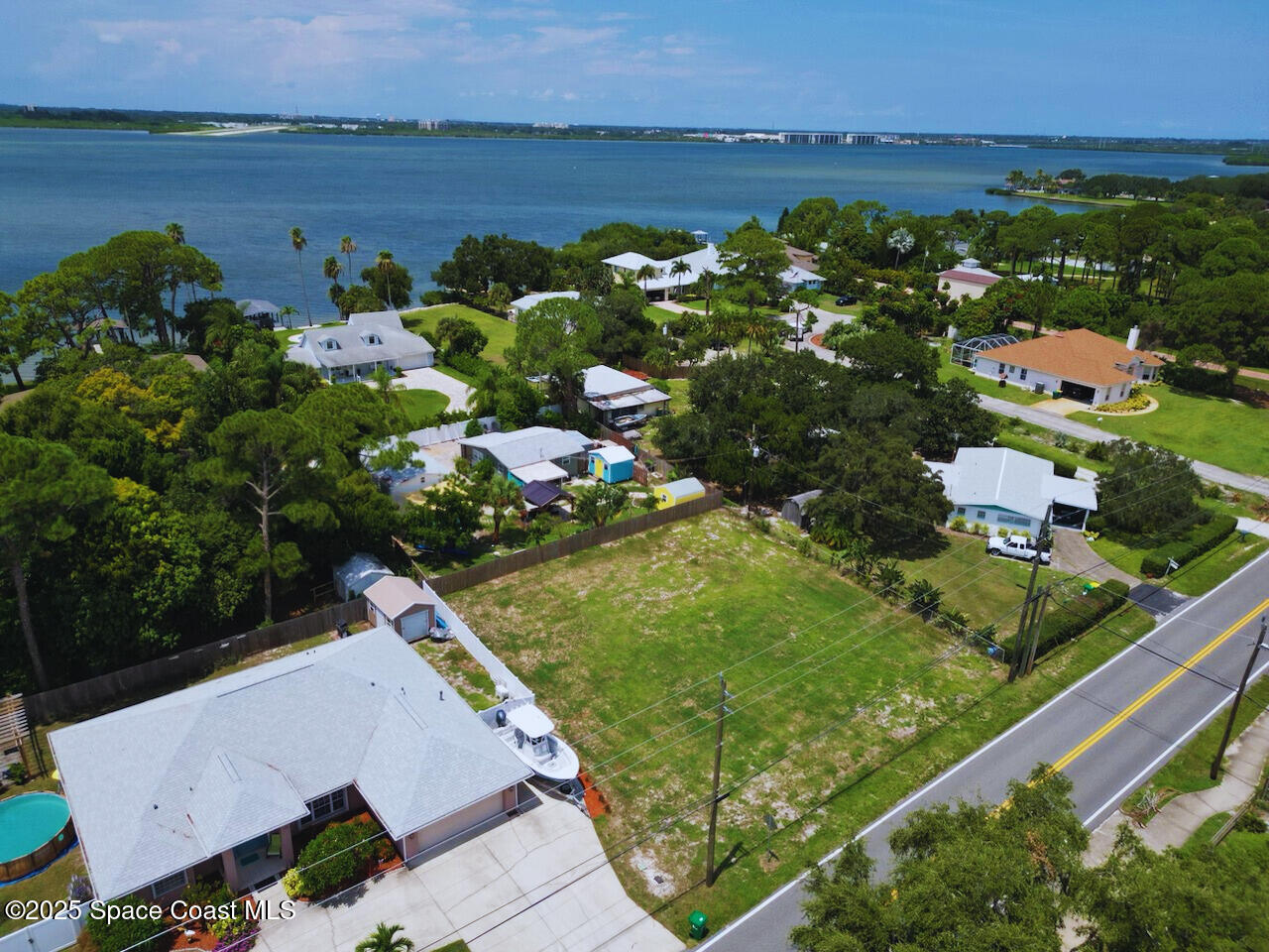 1125 Newfound Harbor Drive