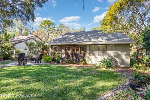 A home in Yalaha