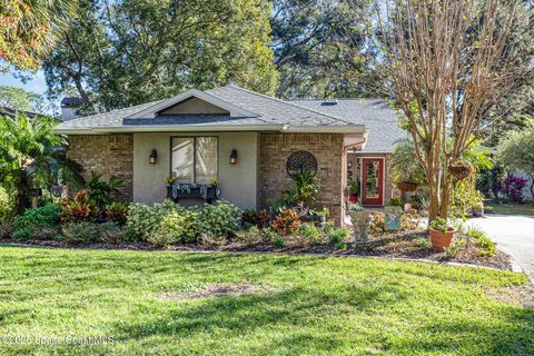 A home in Yalaha