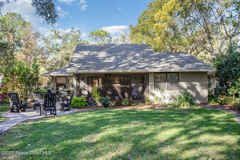 A home in Yalaha