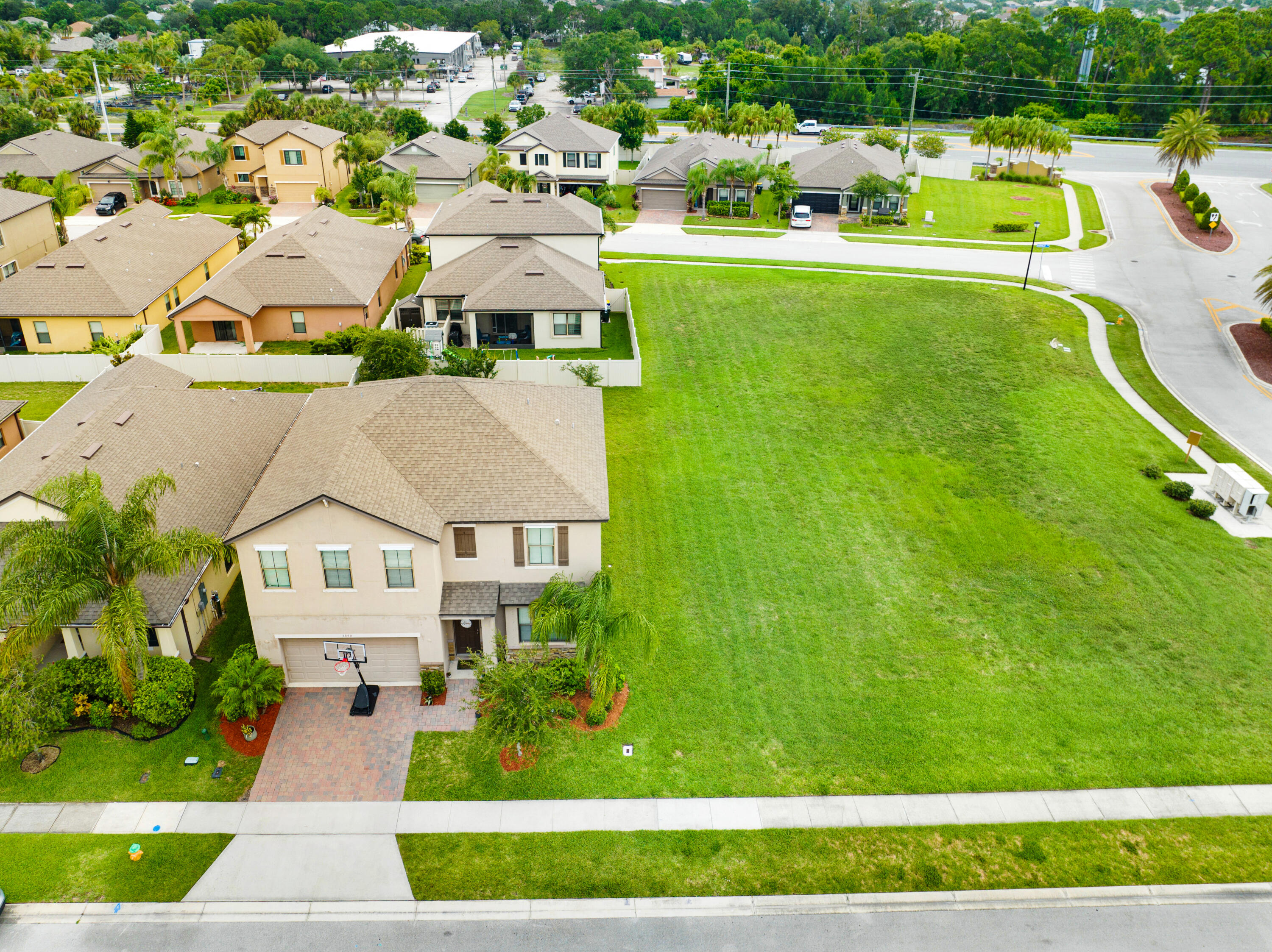 3890 Harvest Circle