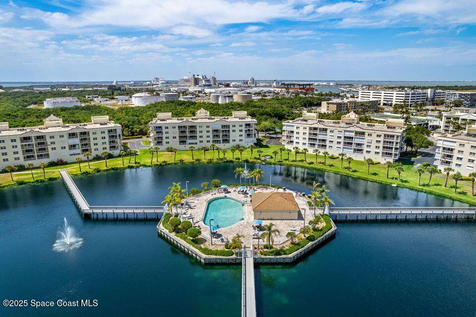 8931 Lake Drive 401