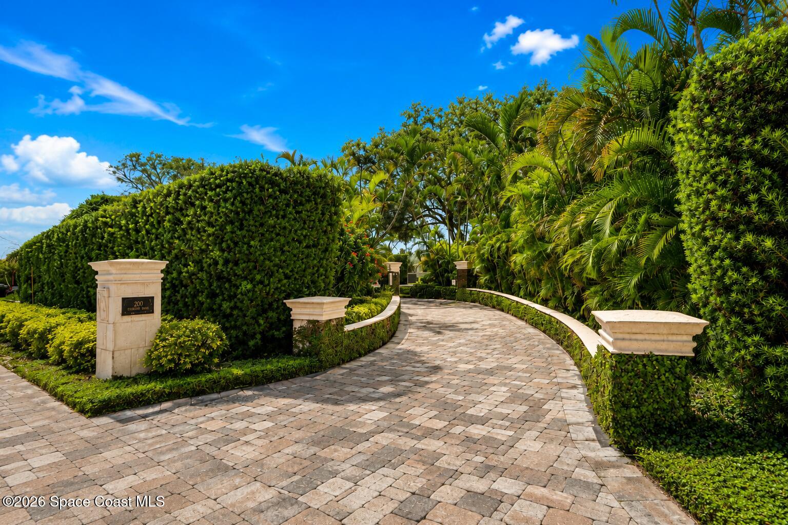 200 Riverside Drive