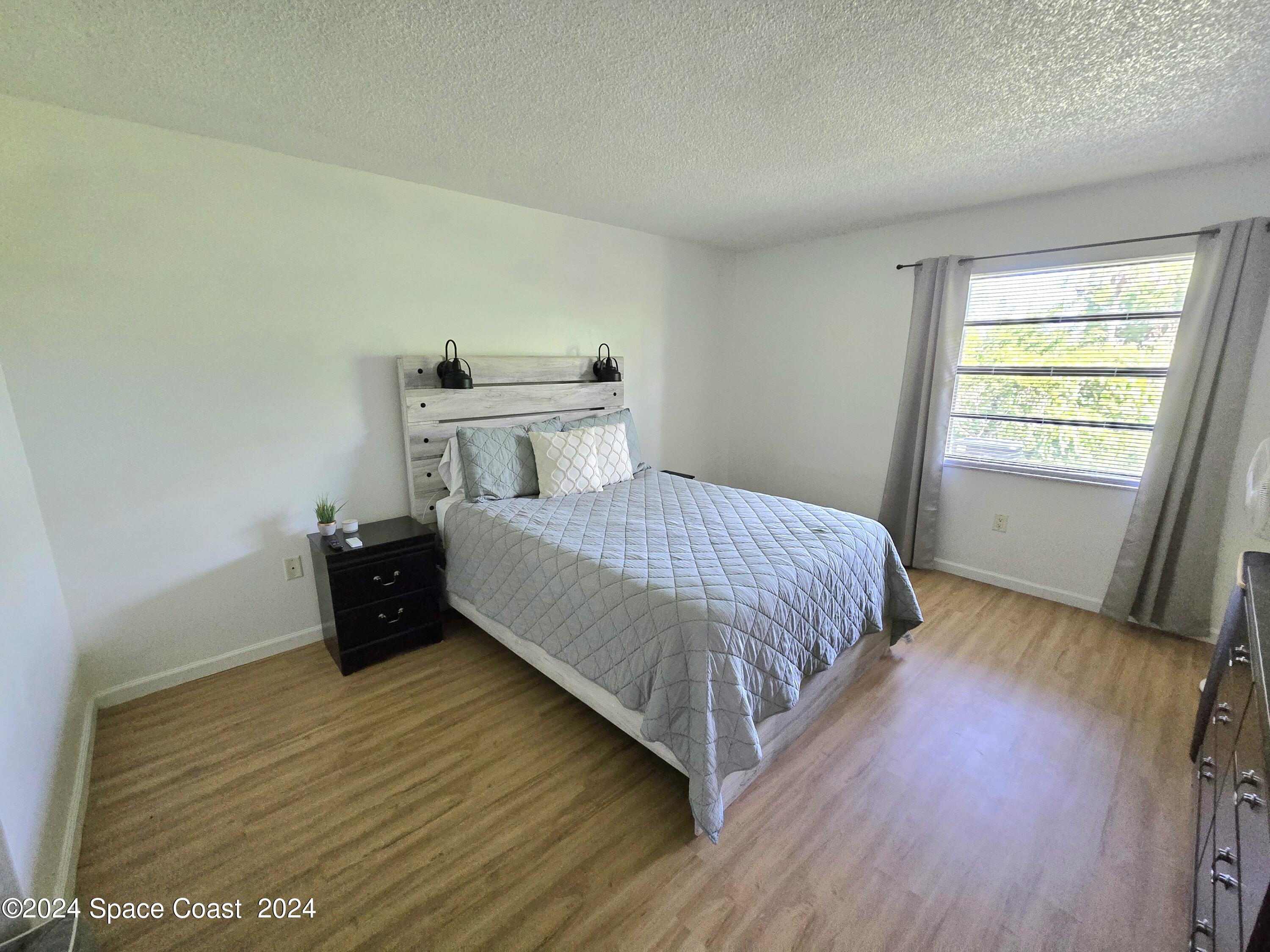 2772 Rhonda Lane