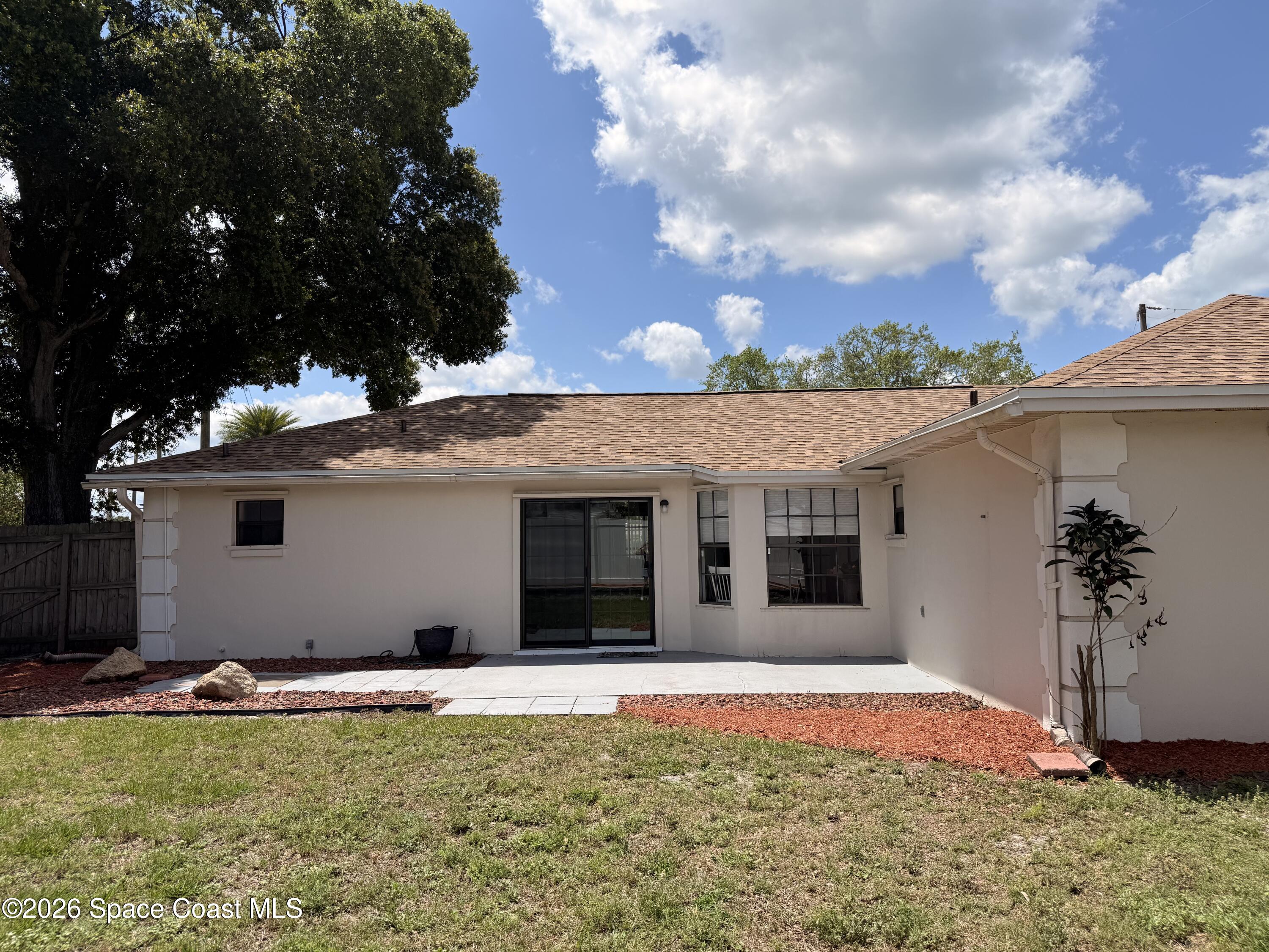 942 Pineland Drive