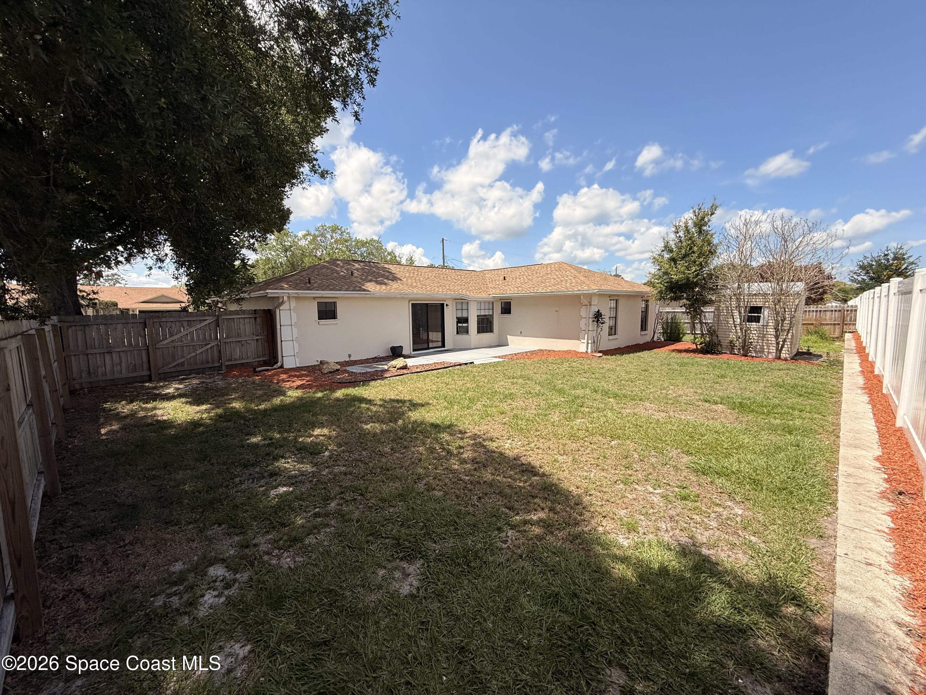 942 Pineland Drive