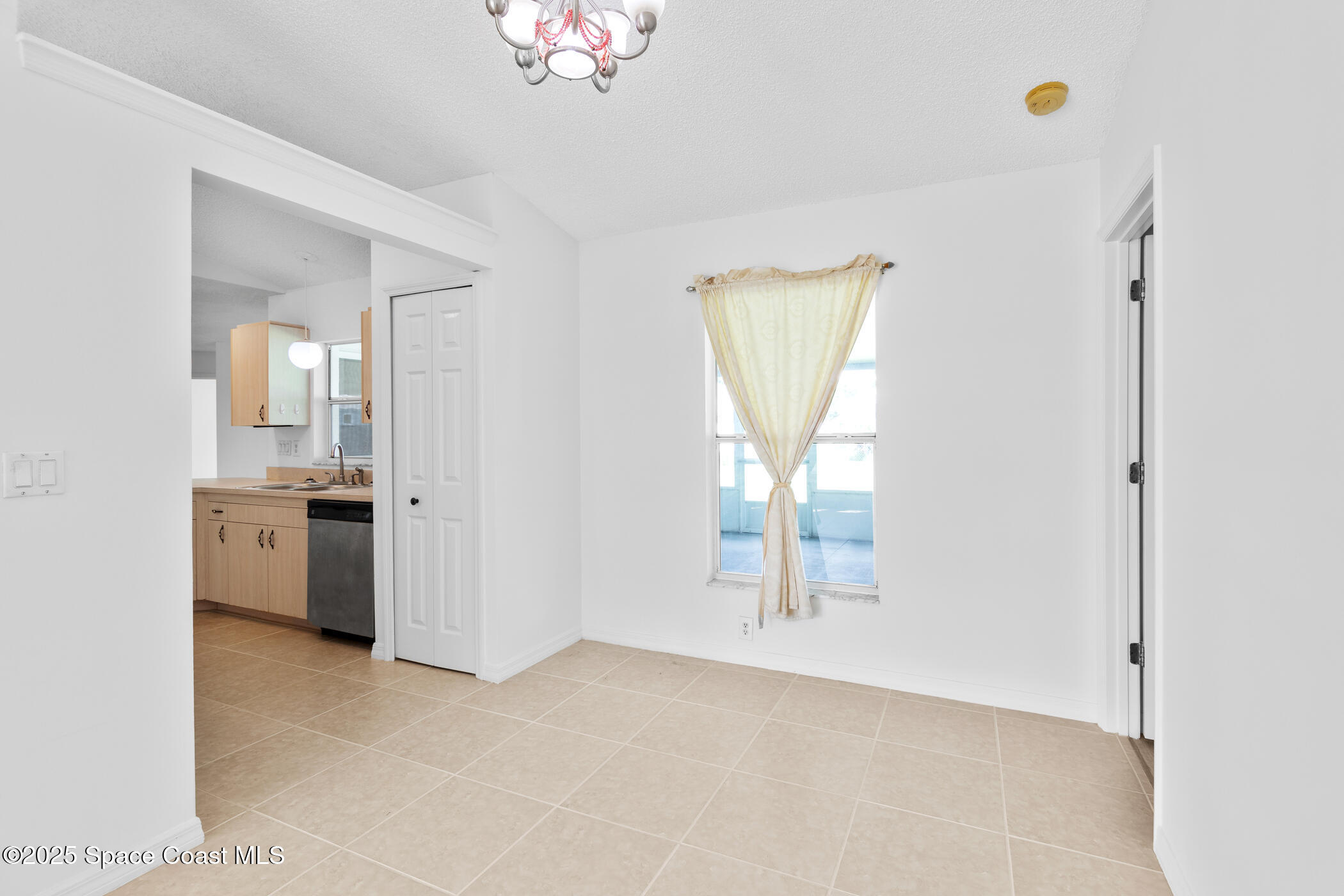 701 Dinner Street NE