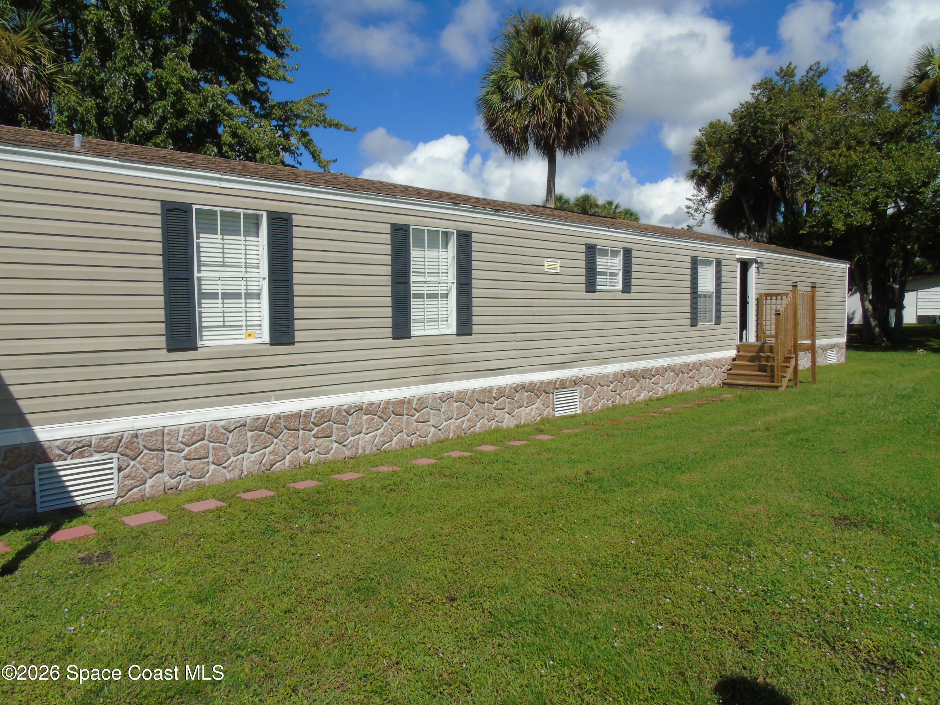 4080 Eucalyptus Place