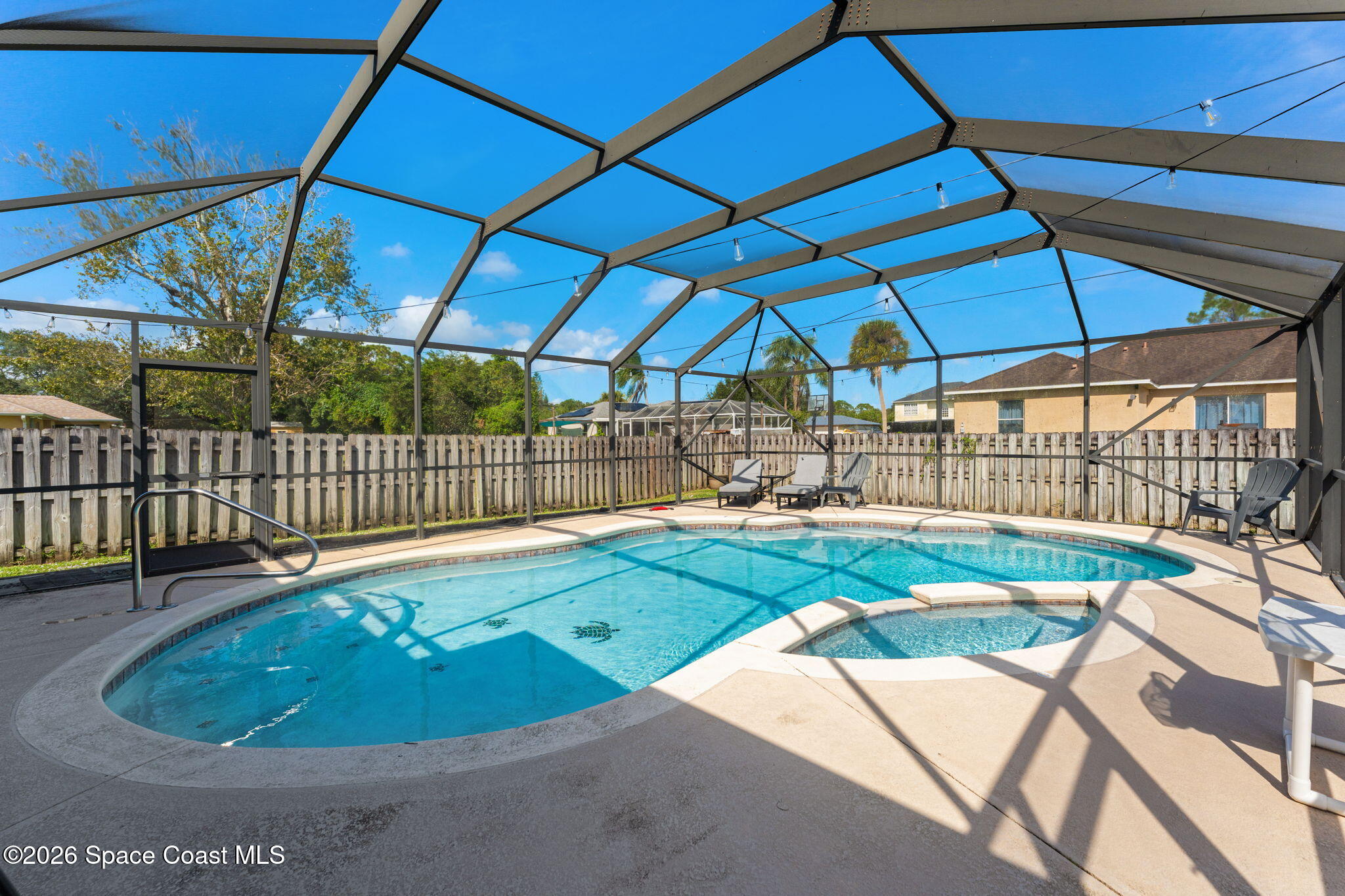 855 Americana Boulevard NW