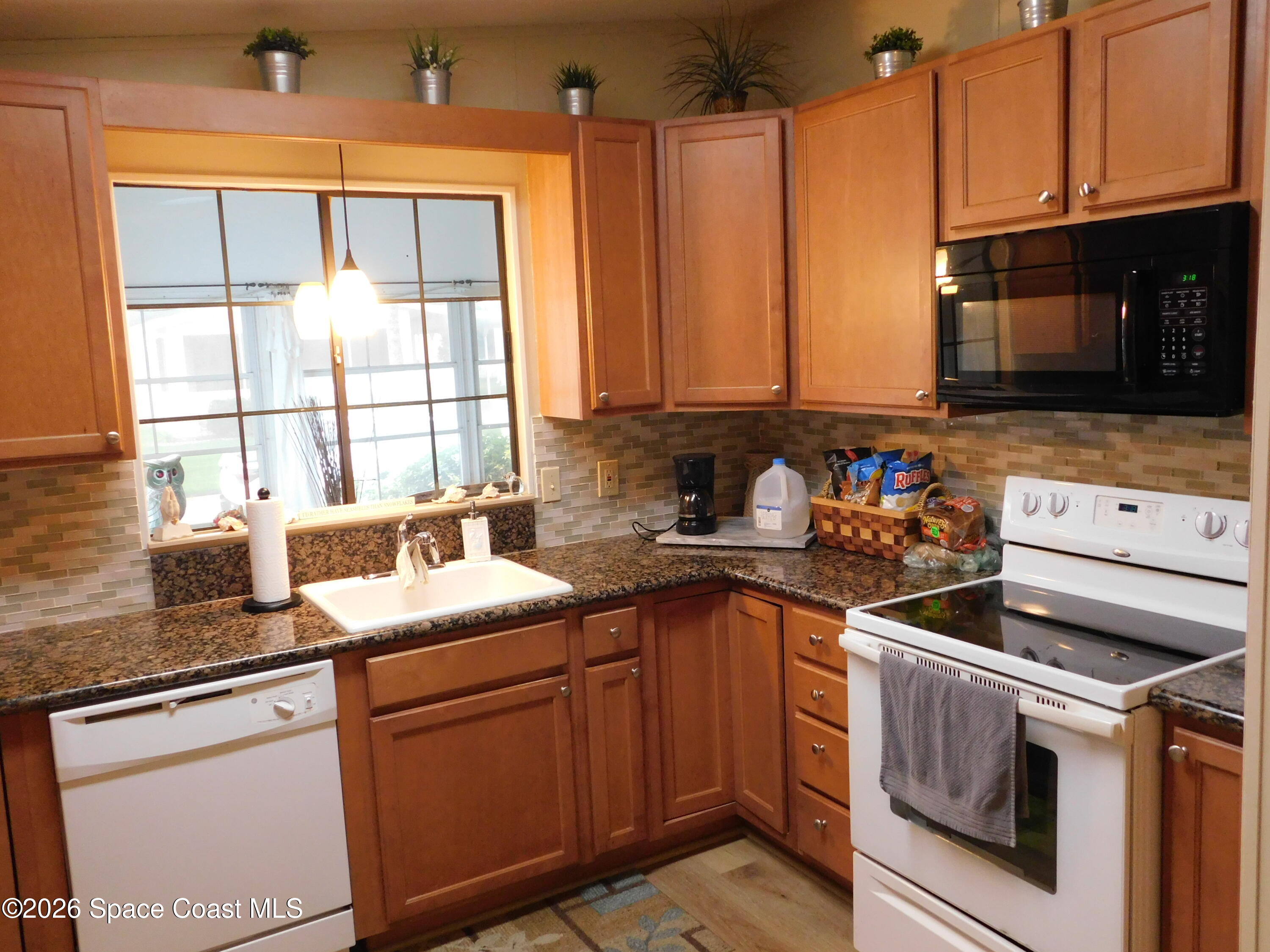 809 Tamarind Circle