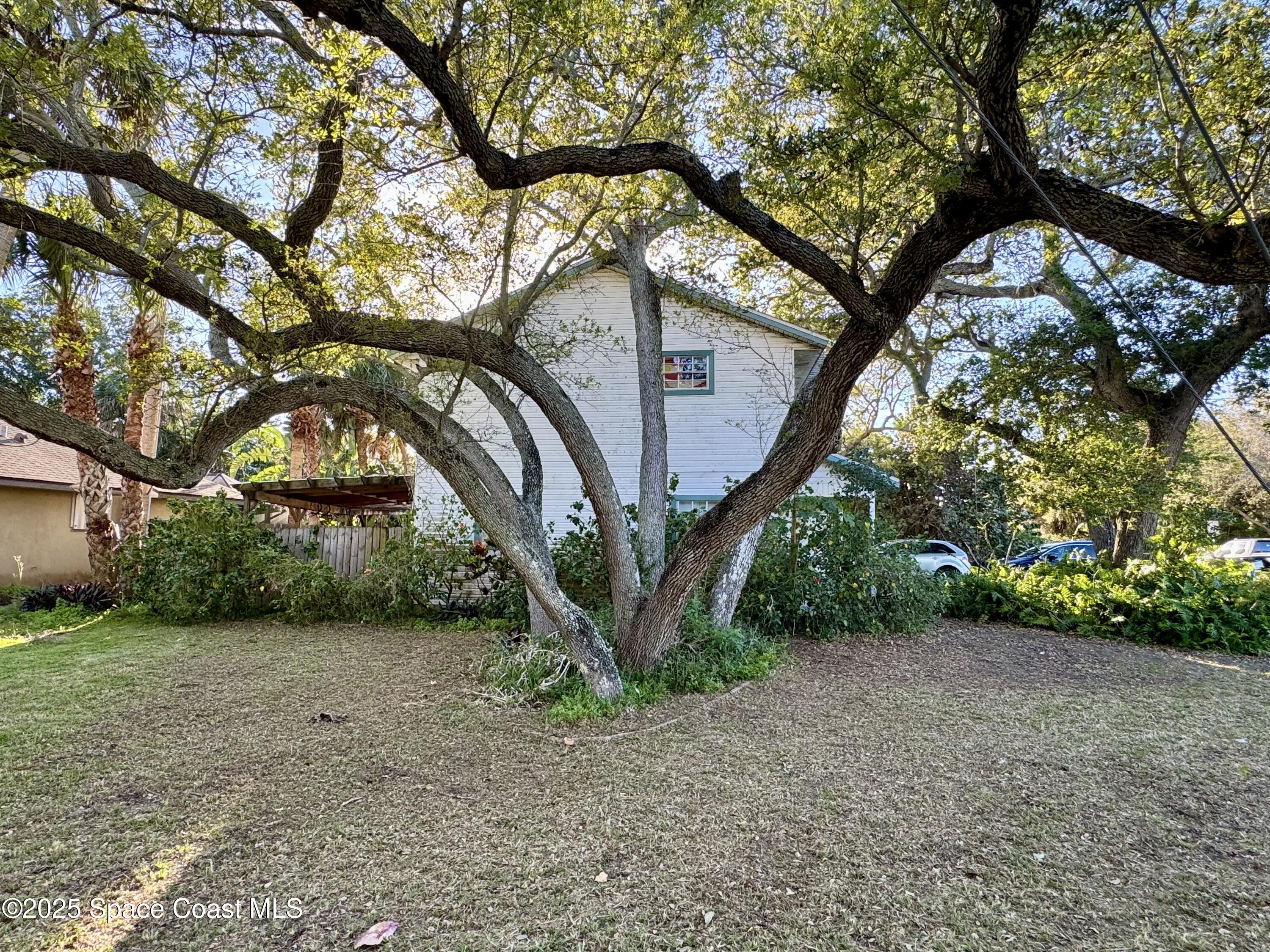 127 Delvalle Street