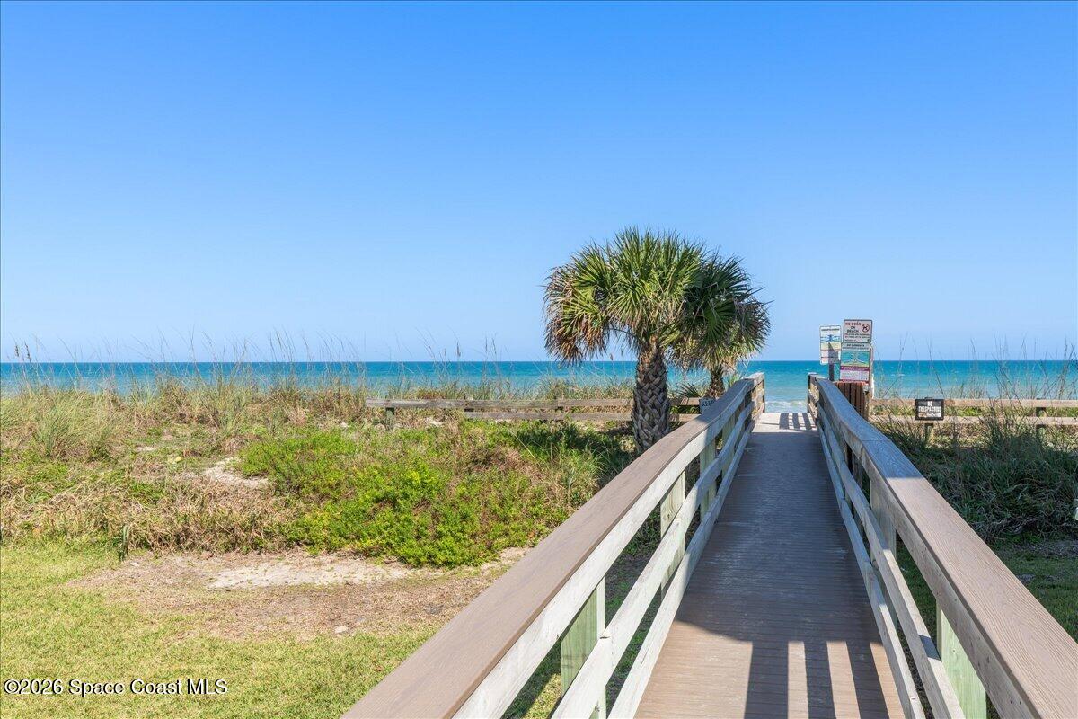 719 Palm Springs Circle