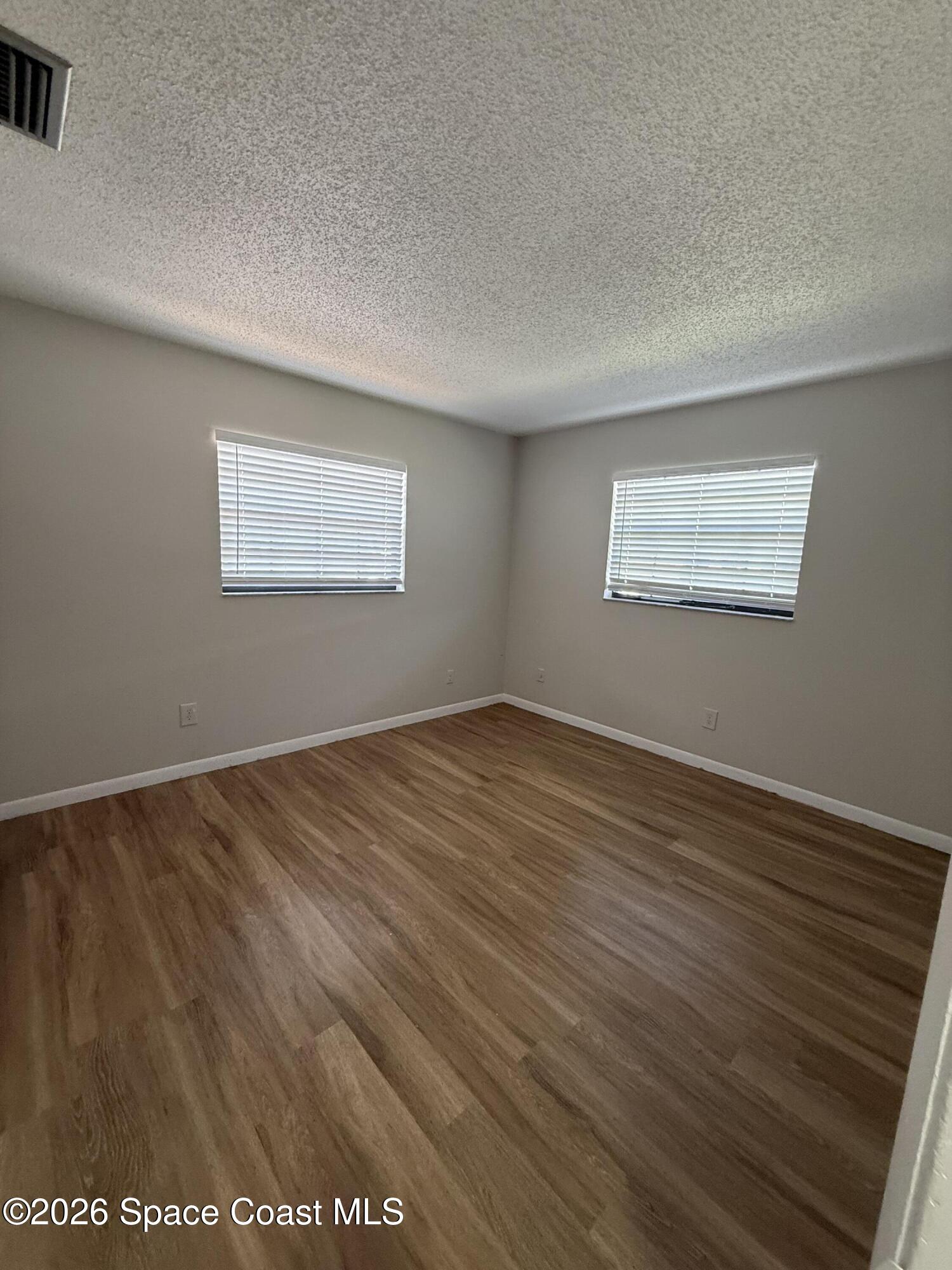 255 Paradise Boulevard 7