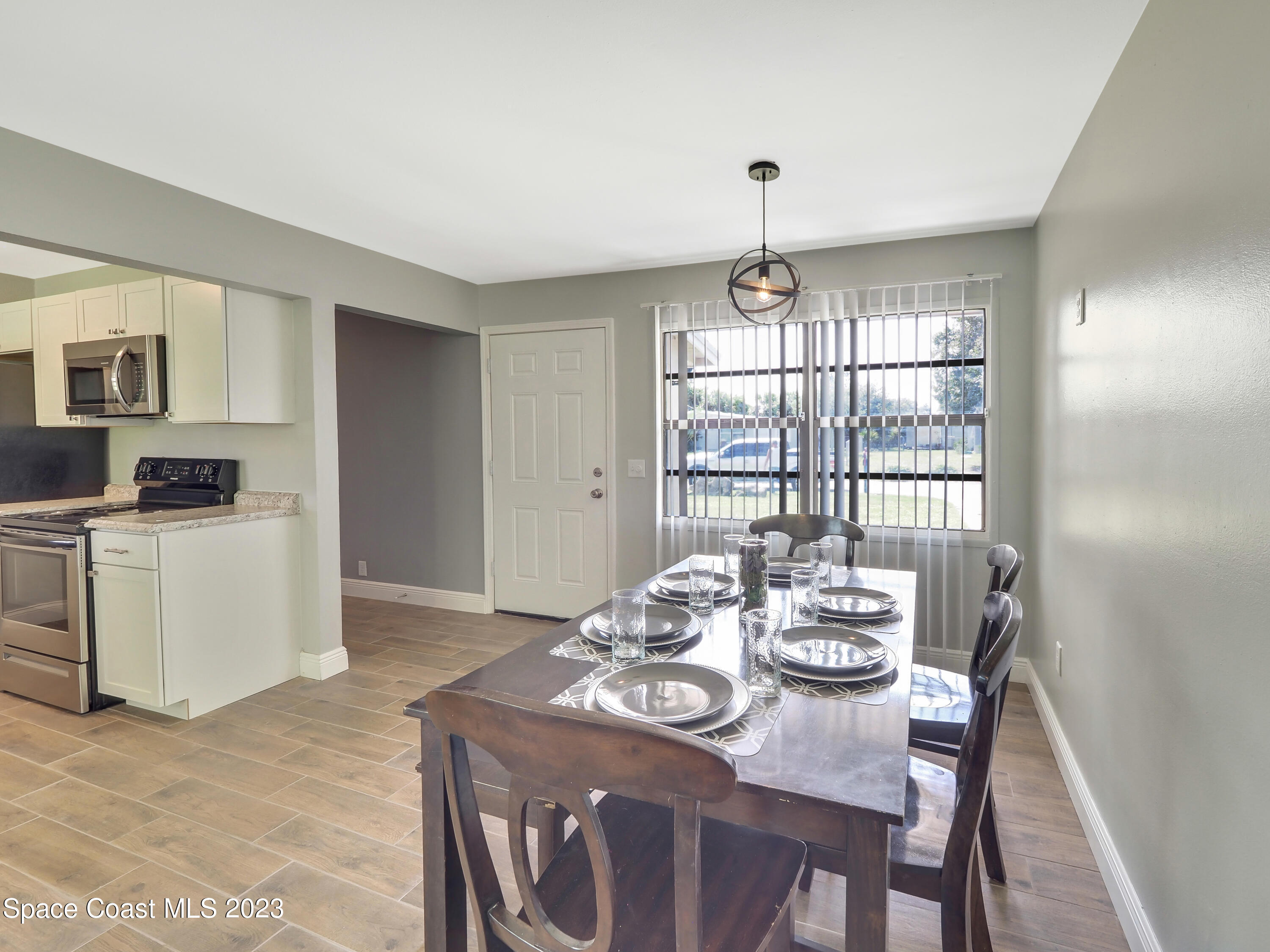 2056 Little John Road