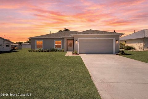 418 Easy Street Sebastian FL 32958