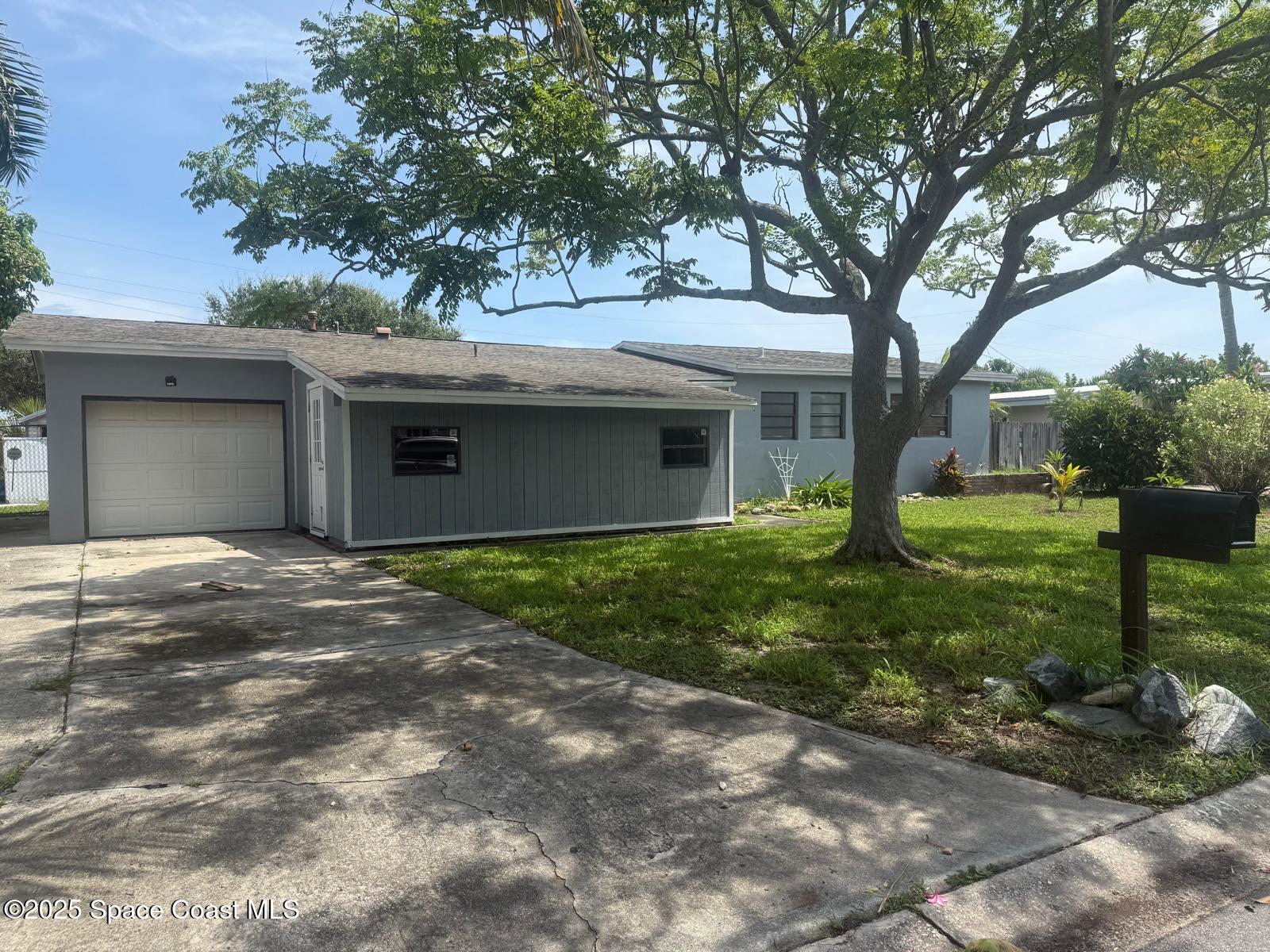 329 W Arlington Street