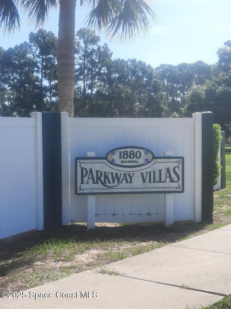 1880 Murrell Road F-22