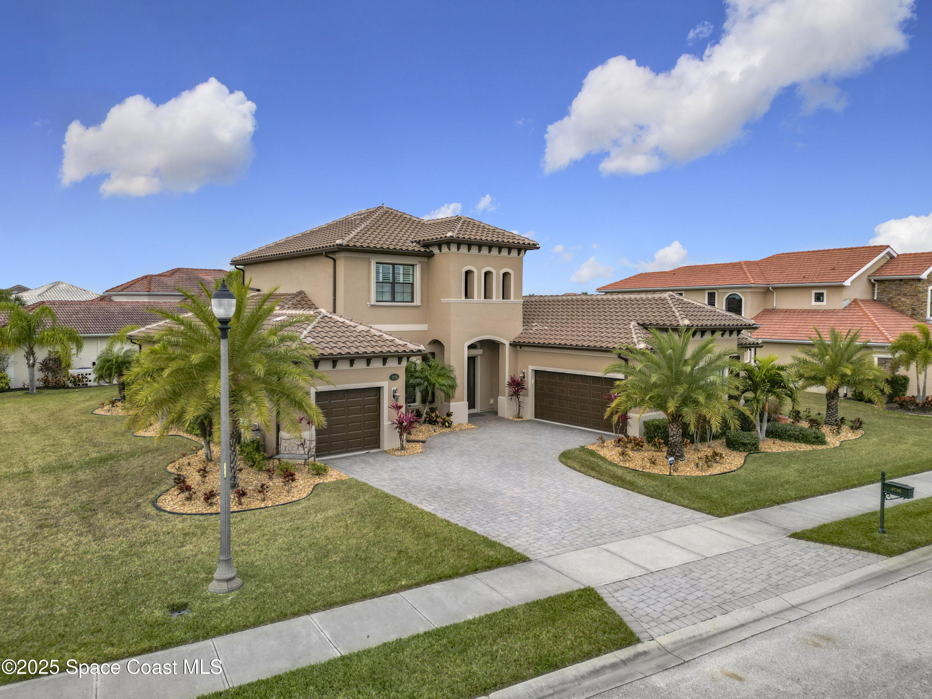 6796 Arroyo Drive