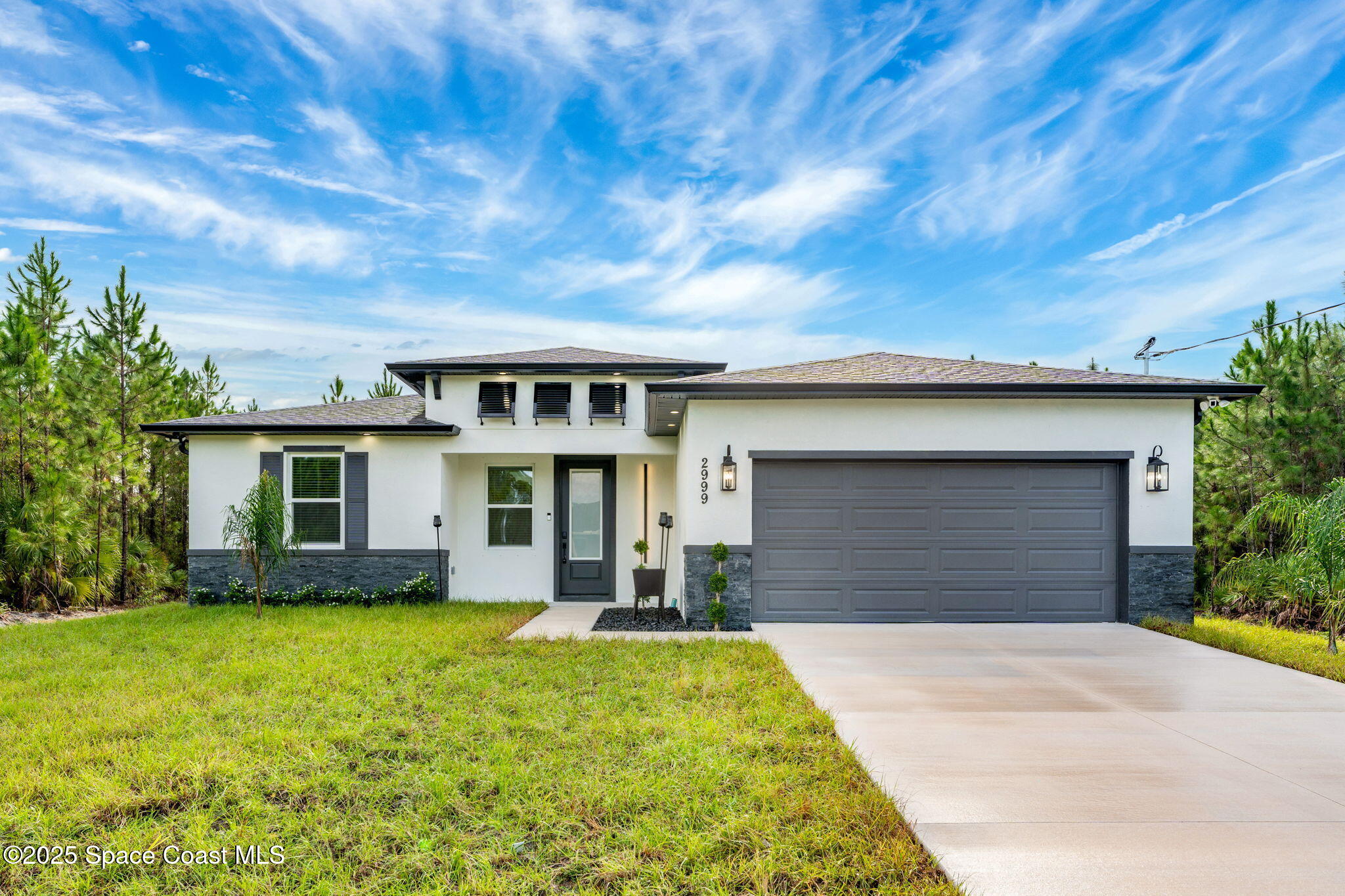 2737 Fields Avenue SE
