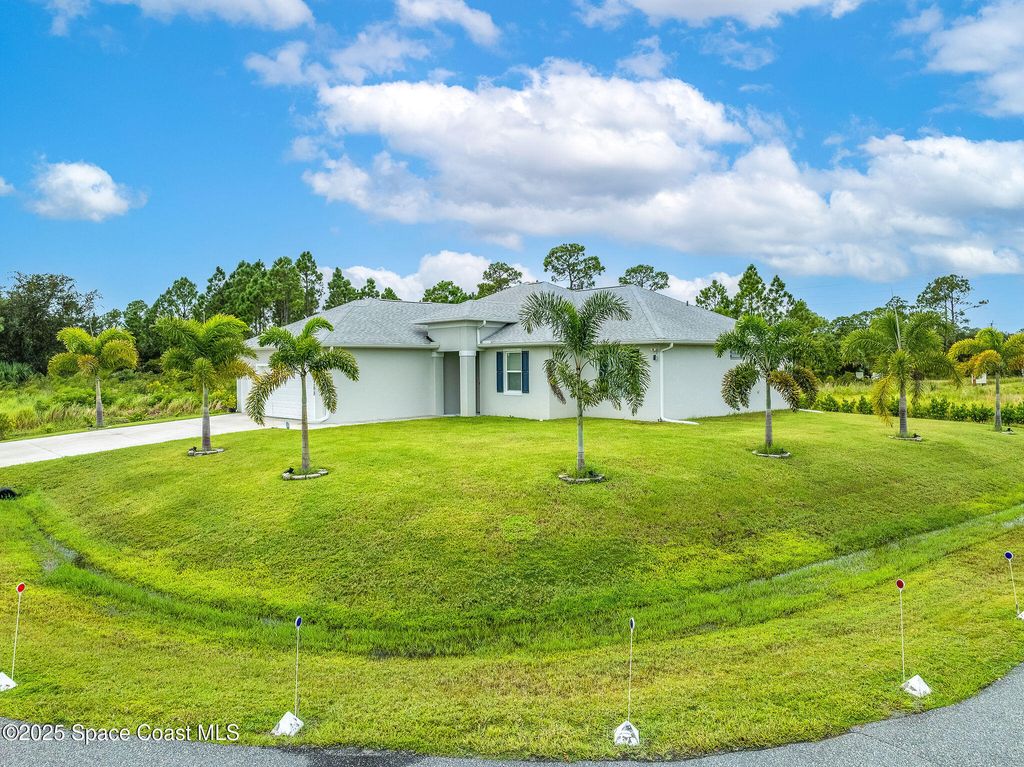 Photo of 3208 Westminster Avenue SE, Palm Bay, FL 32909 (MLS # 1059151)