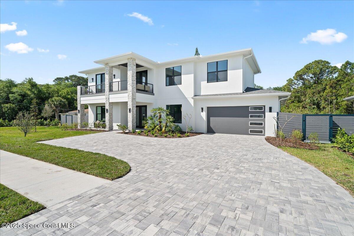 5306 Riveredge Drive