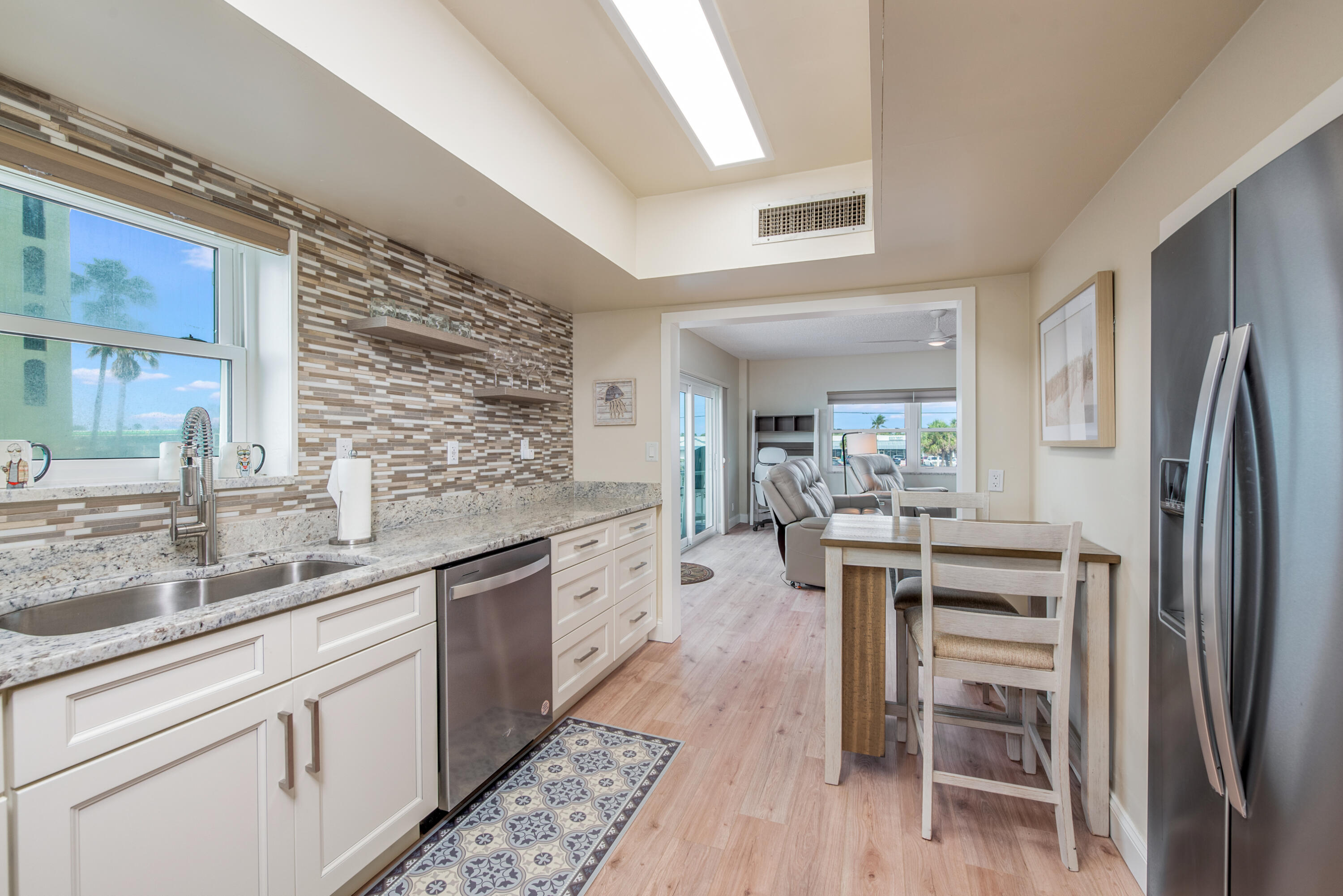 205 Highway A1a 202