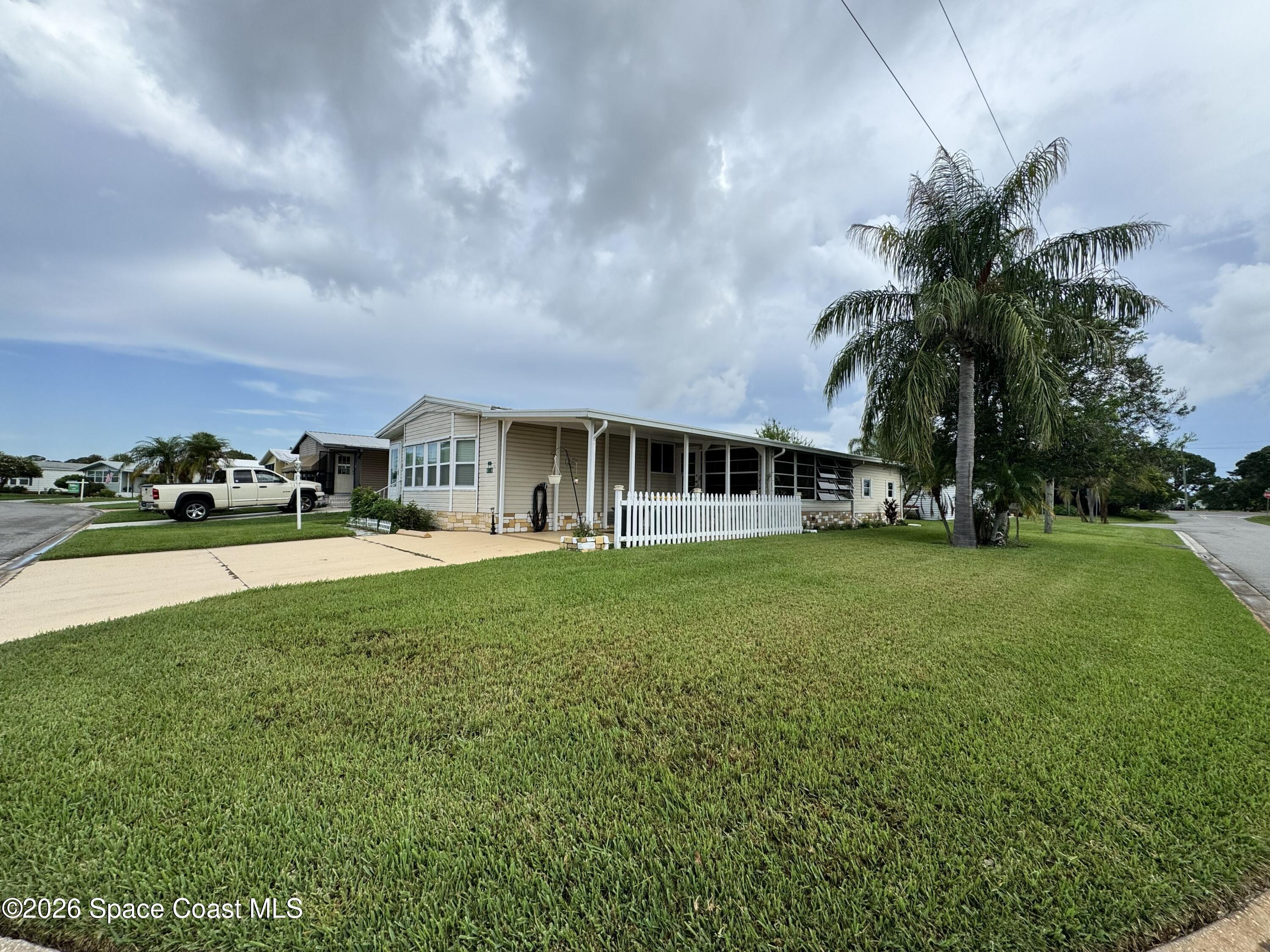 600 N Dolphin Circle