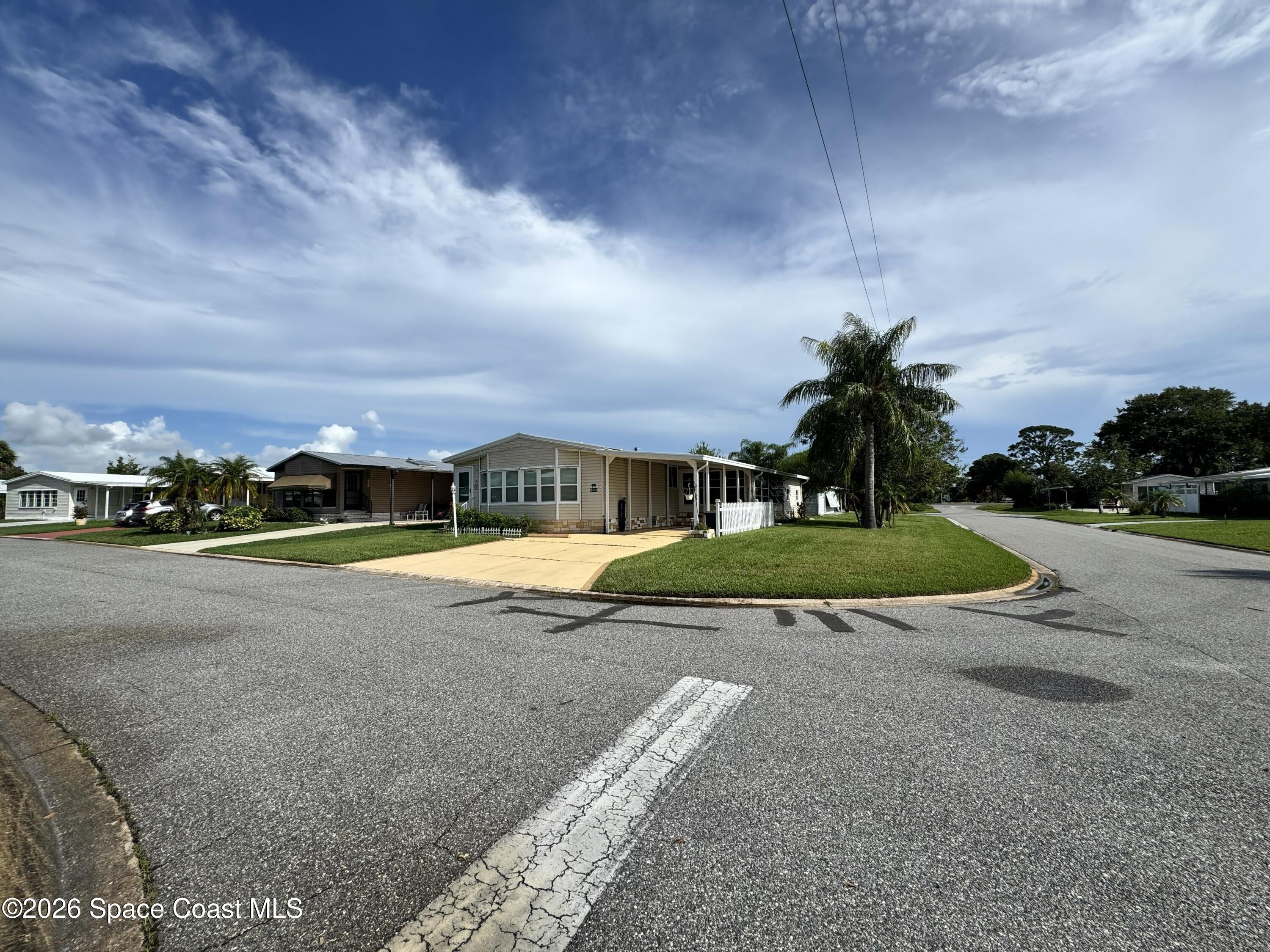 600 N Dolphin Circle