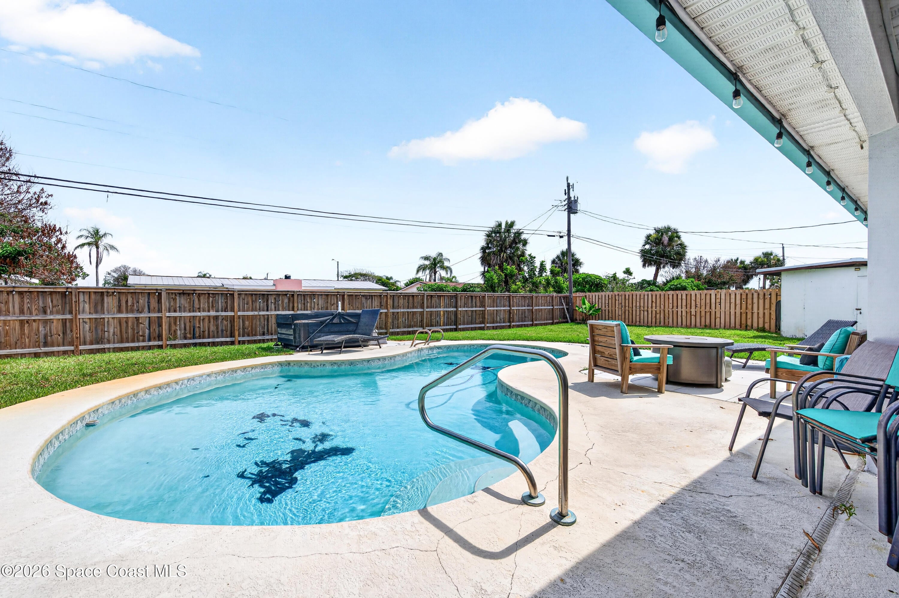 237 NE 1st Street