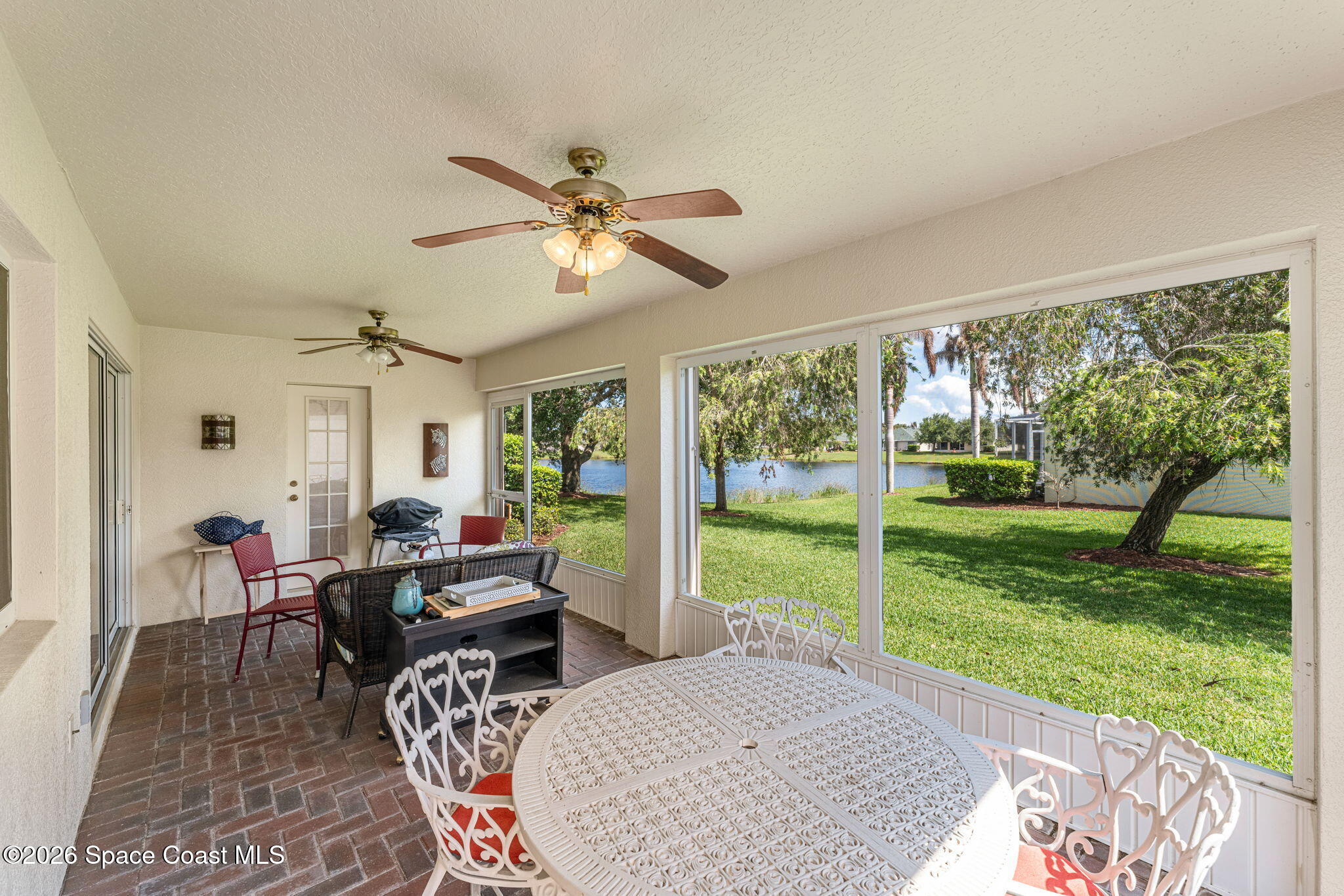 1070 Indian Oaks Drive